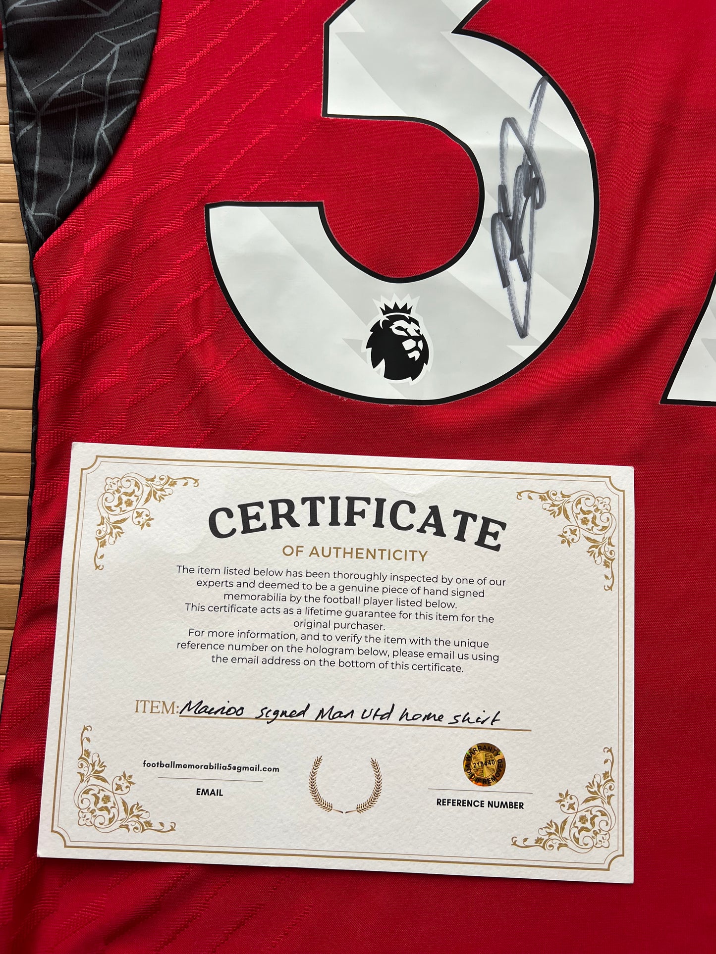 Manchester United Mainoo 2023-24 Signed Home Jersey (M)