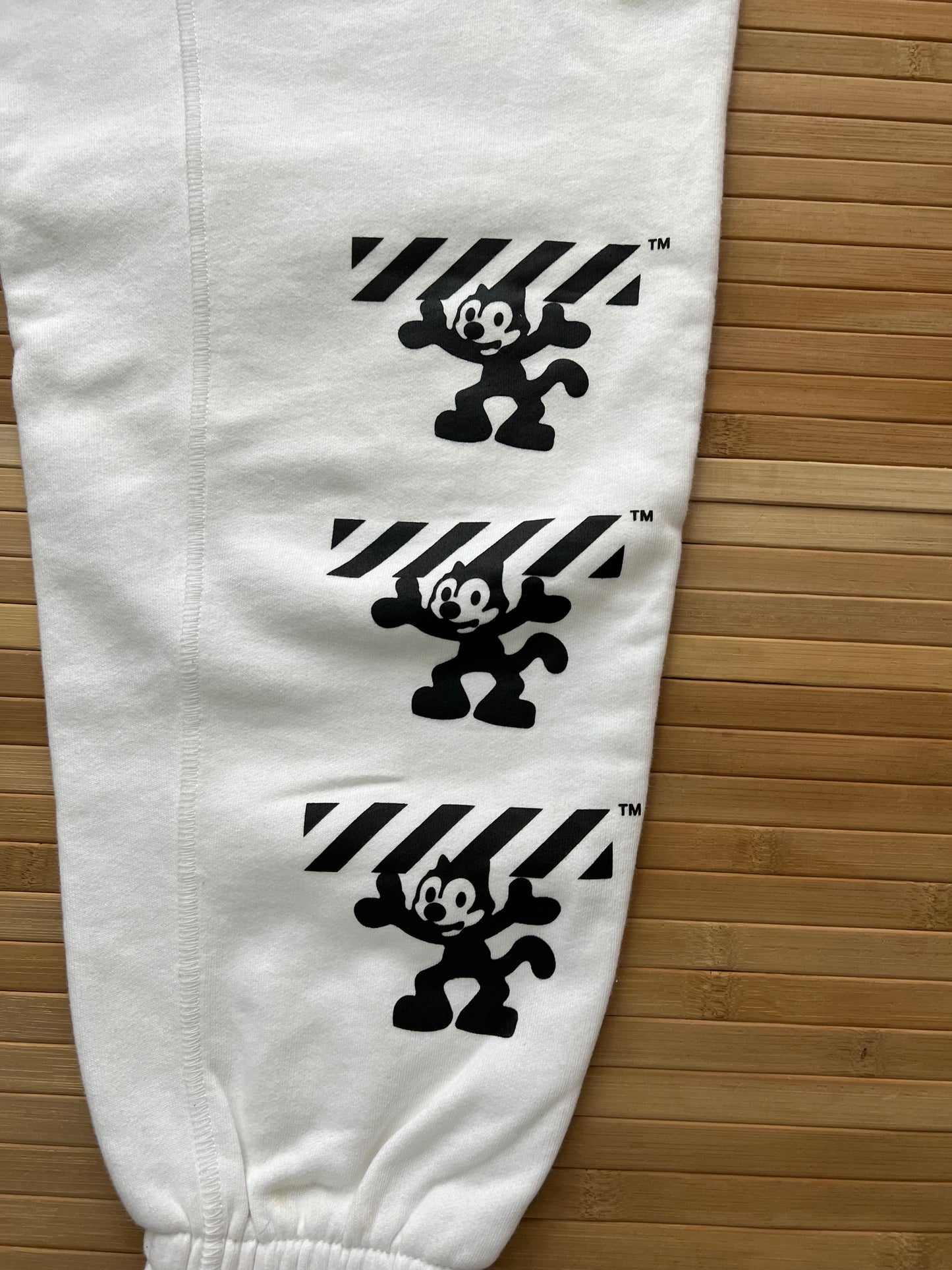 Off White SweatPants new with tags (L)