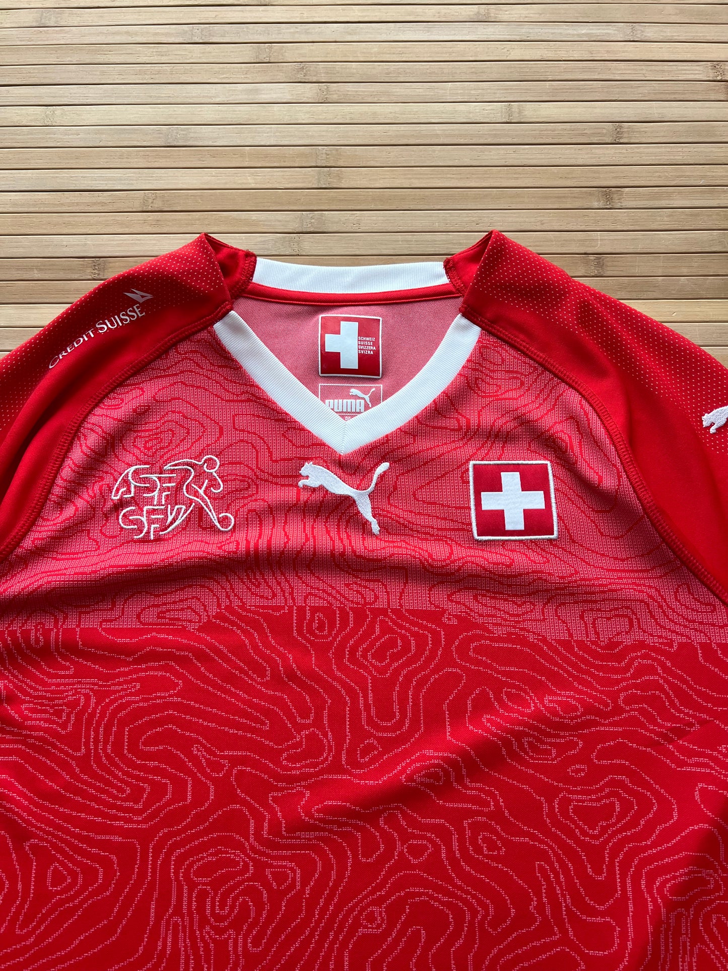 Switzerland 2018-20 Home Jersey (S)