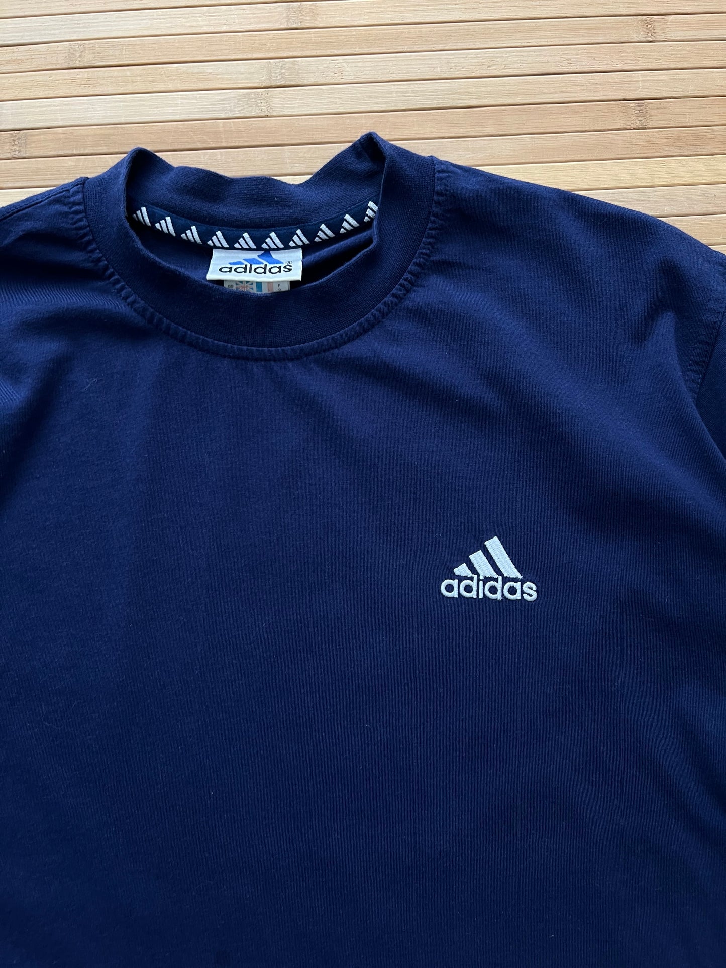 Adidas Vintage T-Shirt (XL)