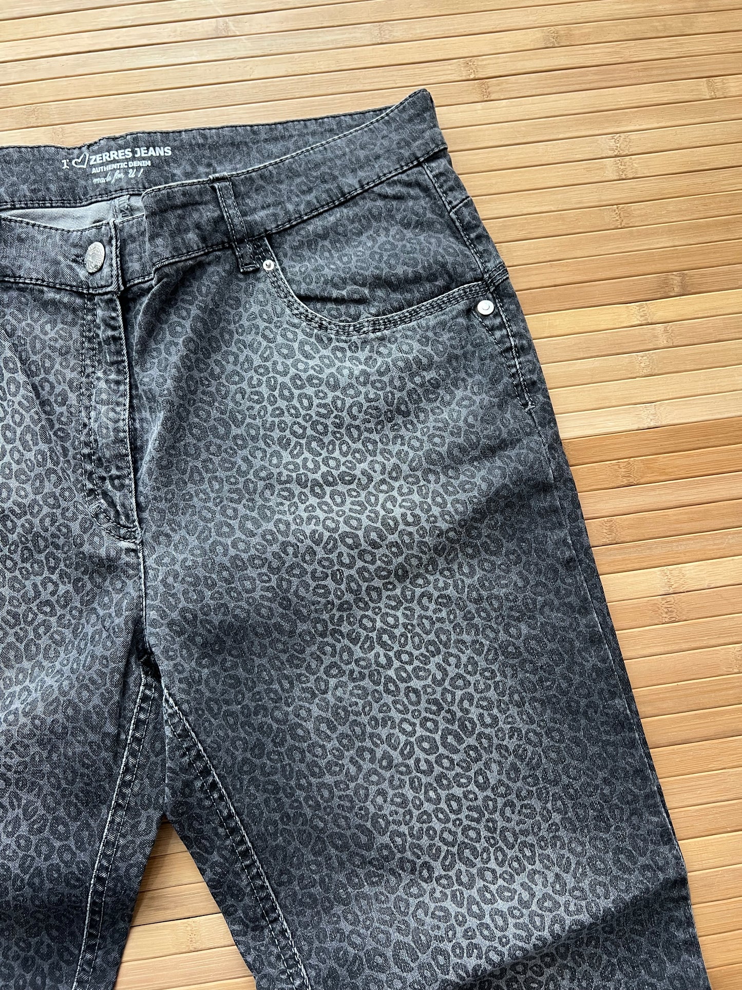Chetah Print Denim Jeans (34x30)Womens