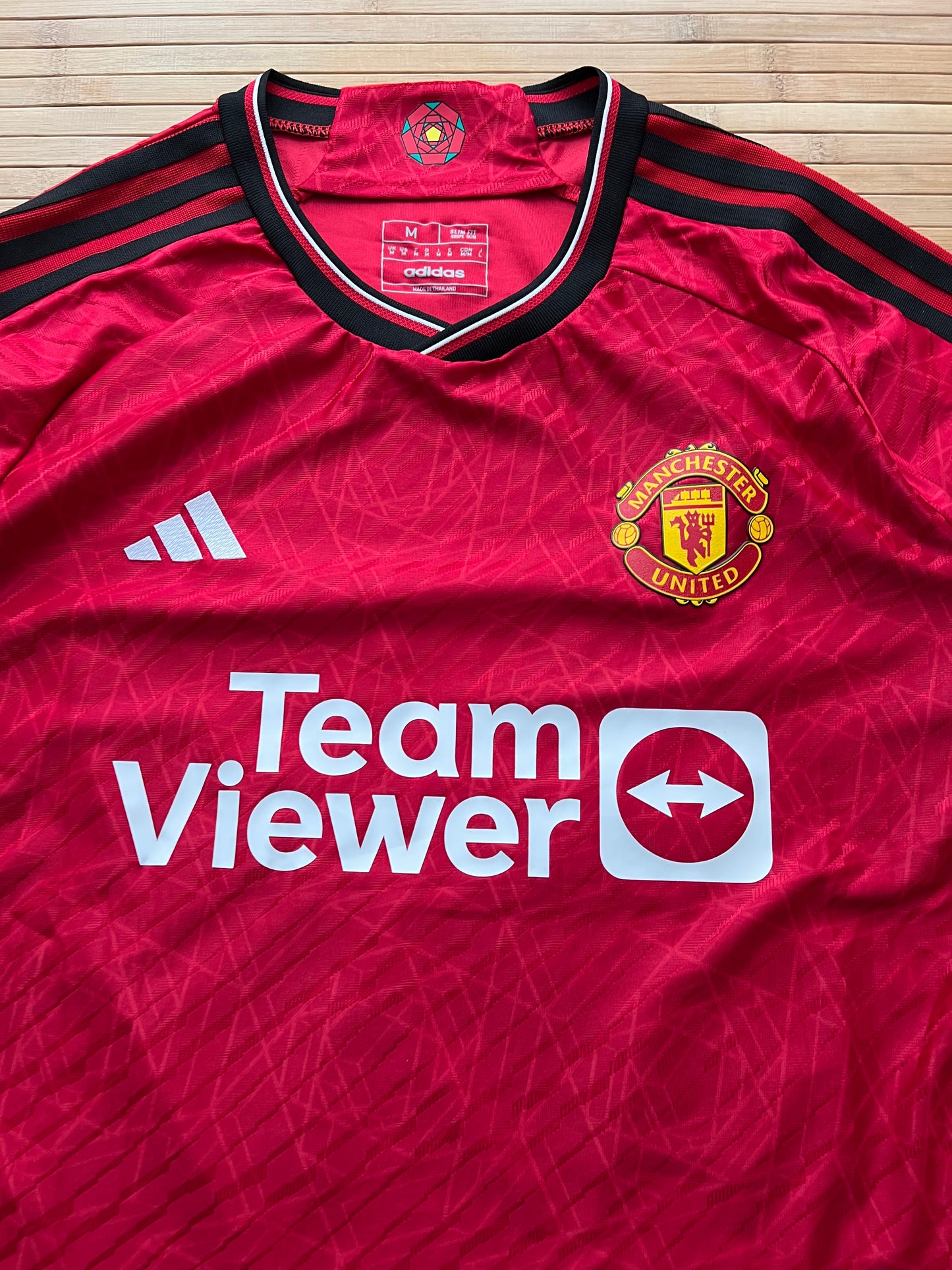 Manchester United Mainoo 2023-24 Signed Home Jersey (M)