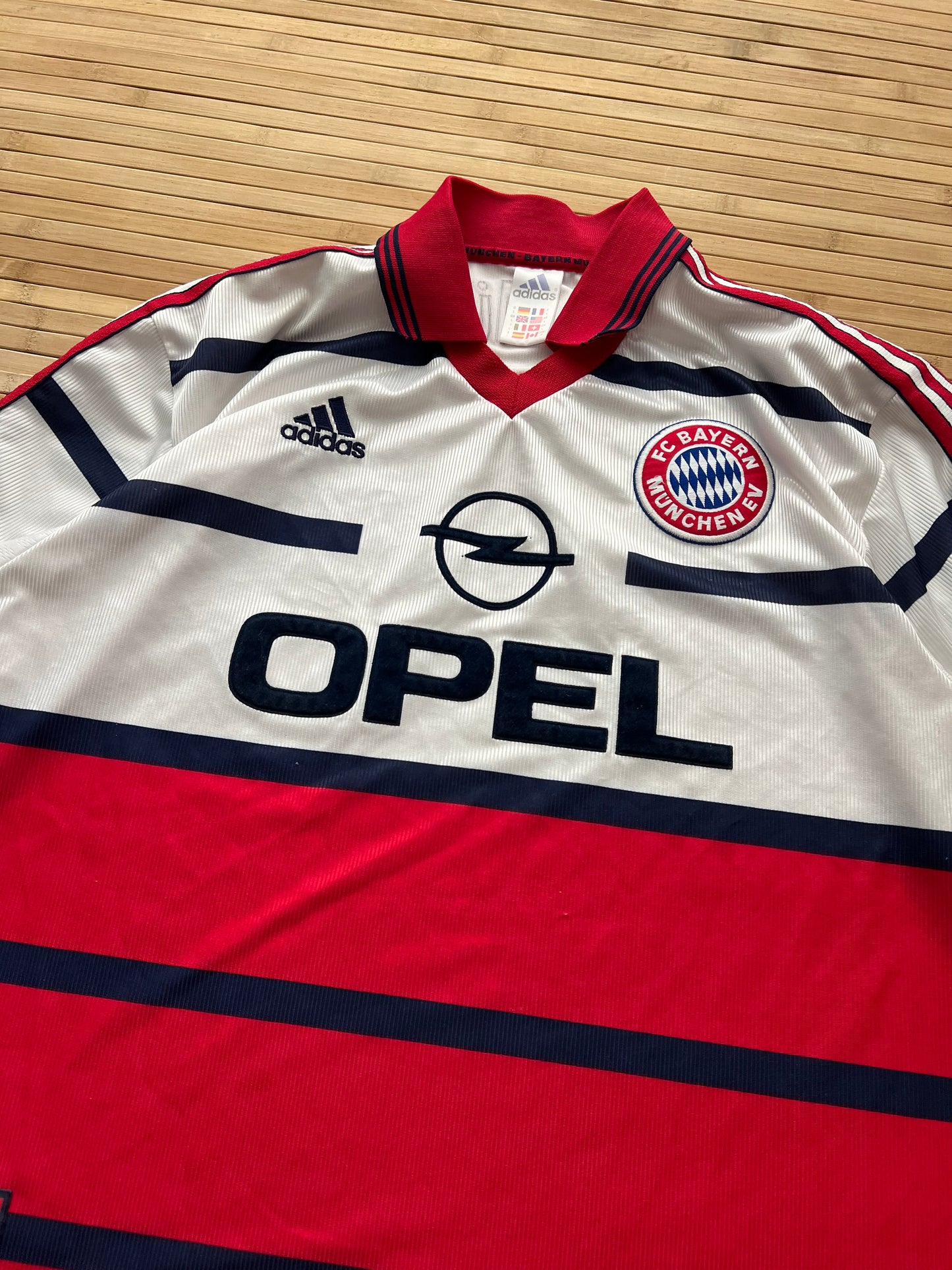 Bayern Munich 1998-00 Away Jersey (L)