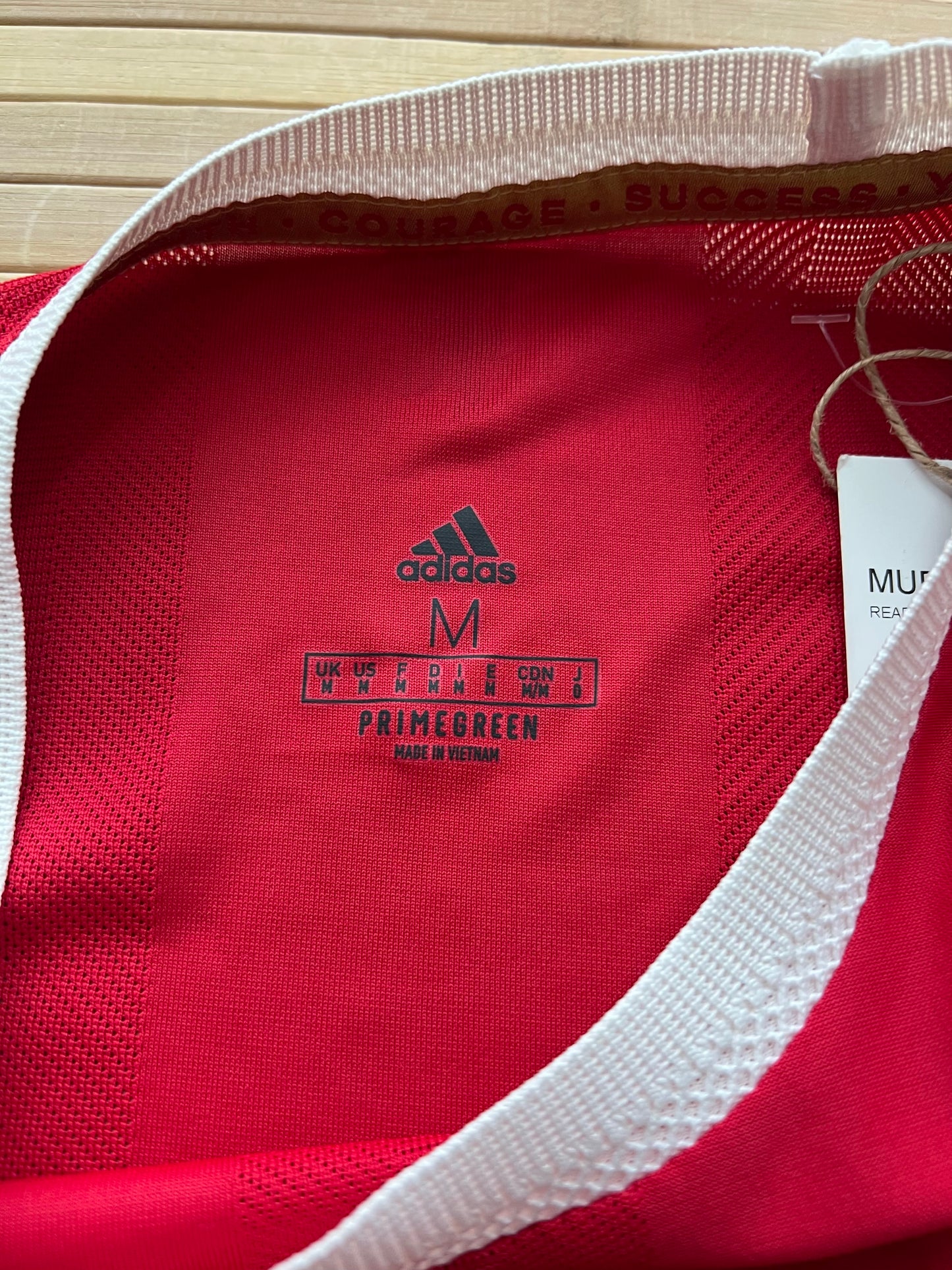 Manchester United 2021/22 Home Jersey New with tags (M)
