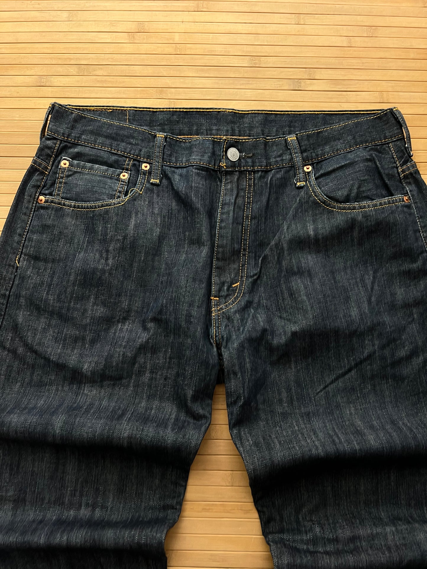 Levis 569 Dark Denim Jeans (36x30)