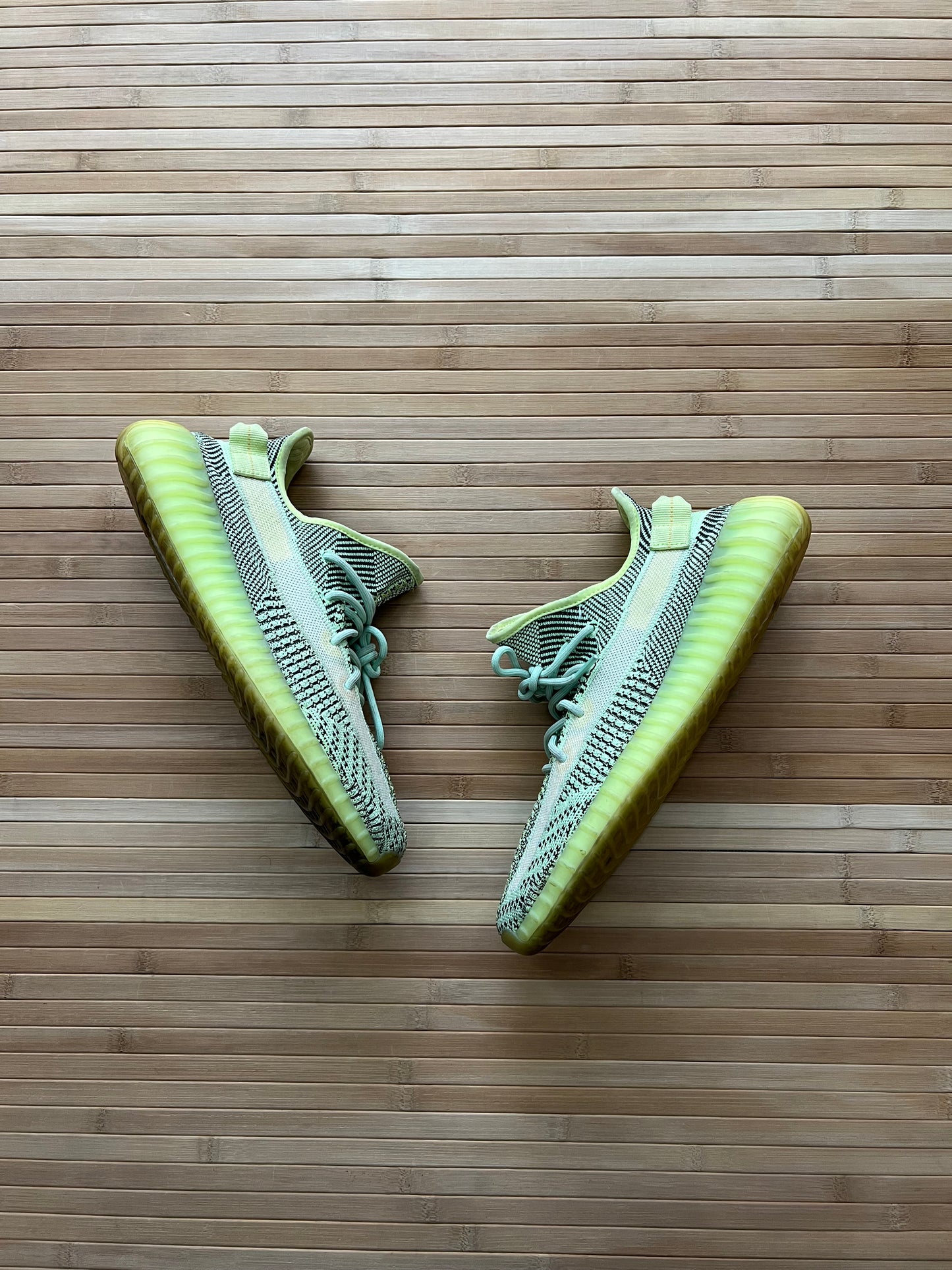 Adidas Yeezy Boost 350 v2 Yeezreel (46)