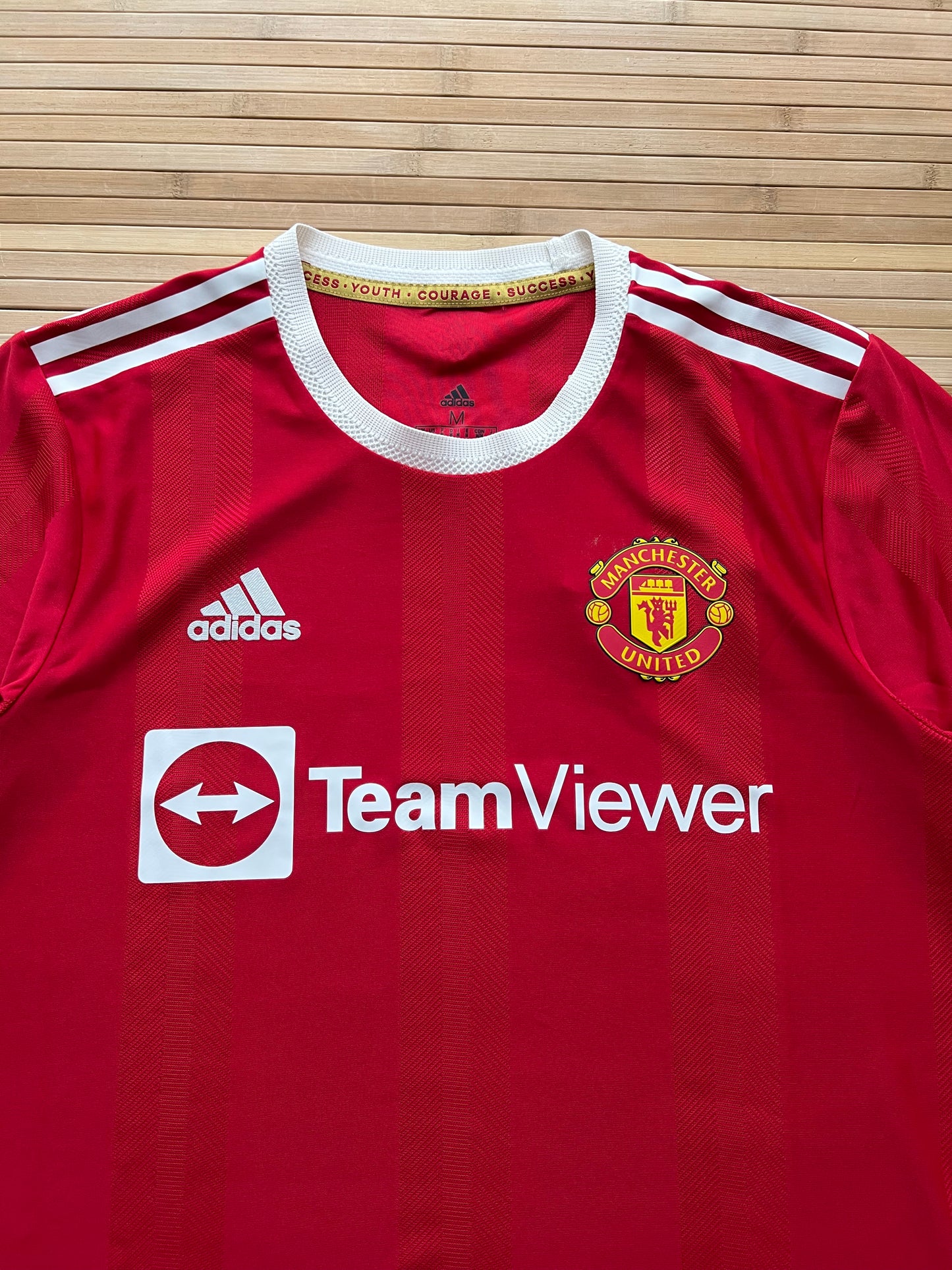 Manchester United 2021/22 Home Jersey New with tags (M)