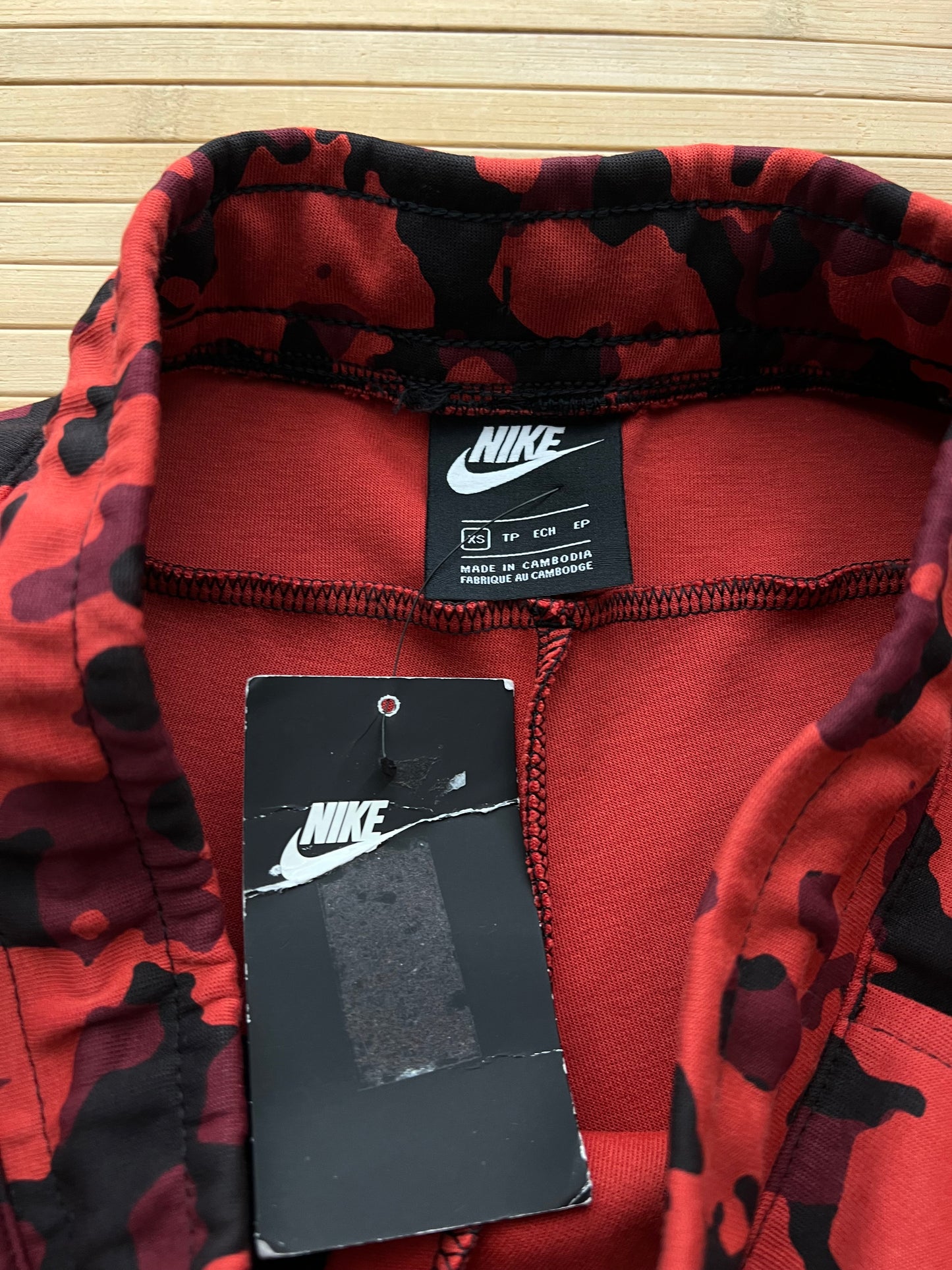 Nike Tech Joggers New with tags (S)