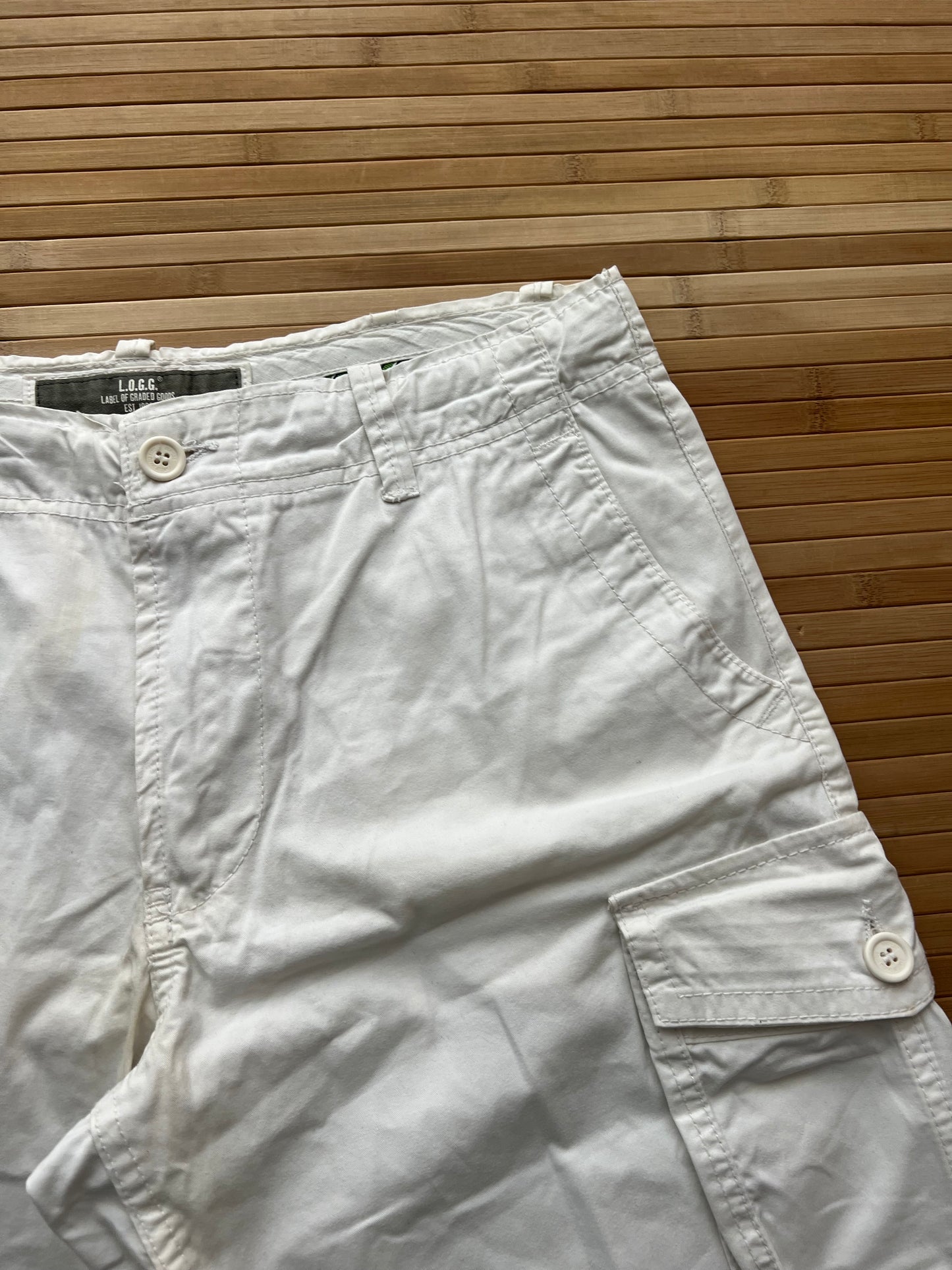 LOGG White Cargos (36)