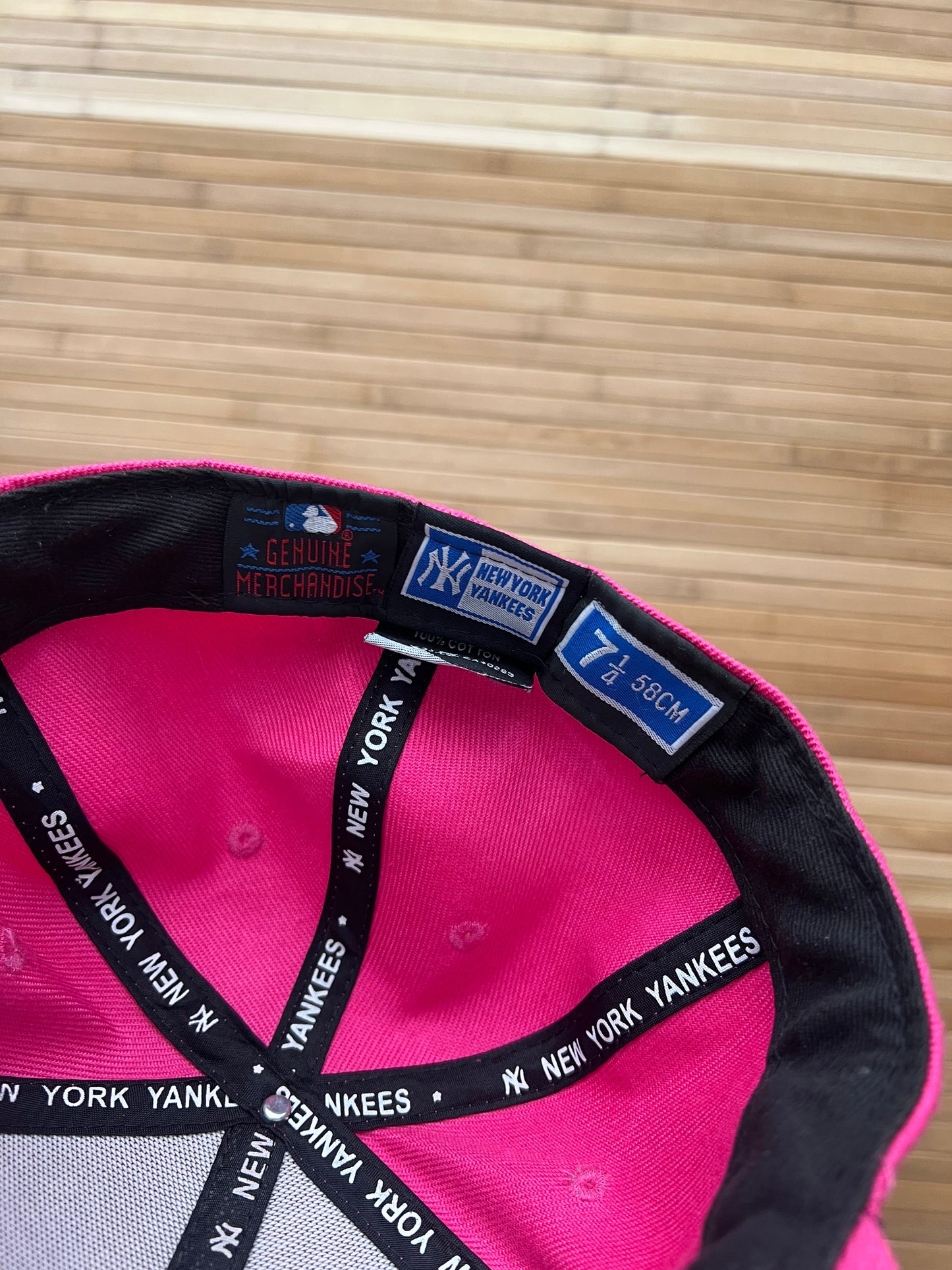 NY New Era Pink Fitted (7.1/4 58cm)