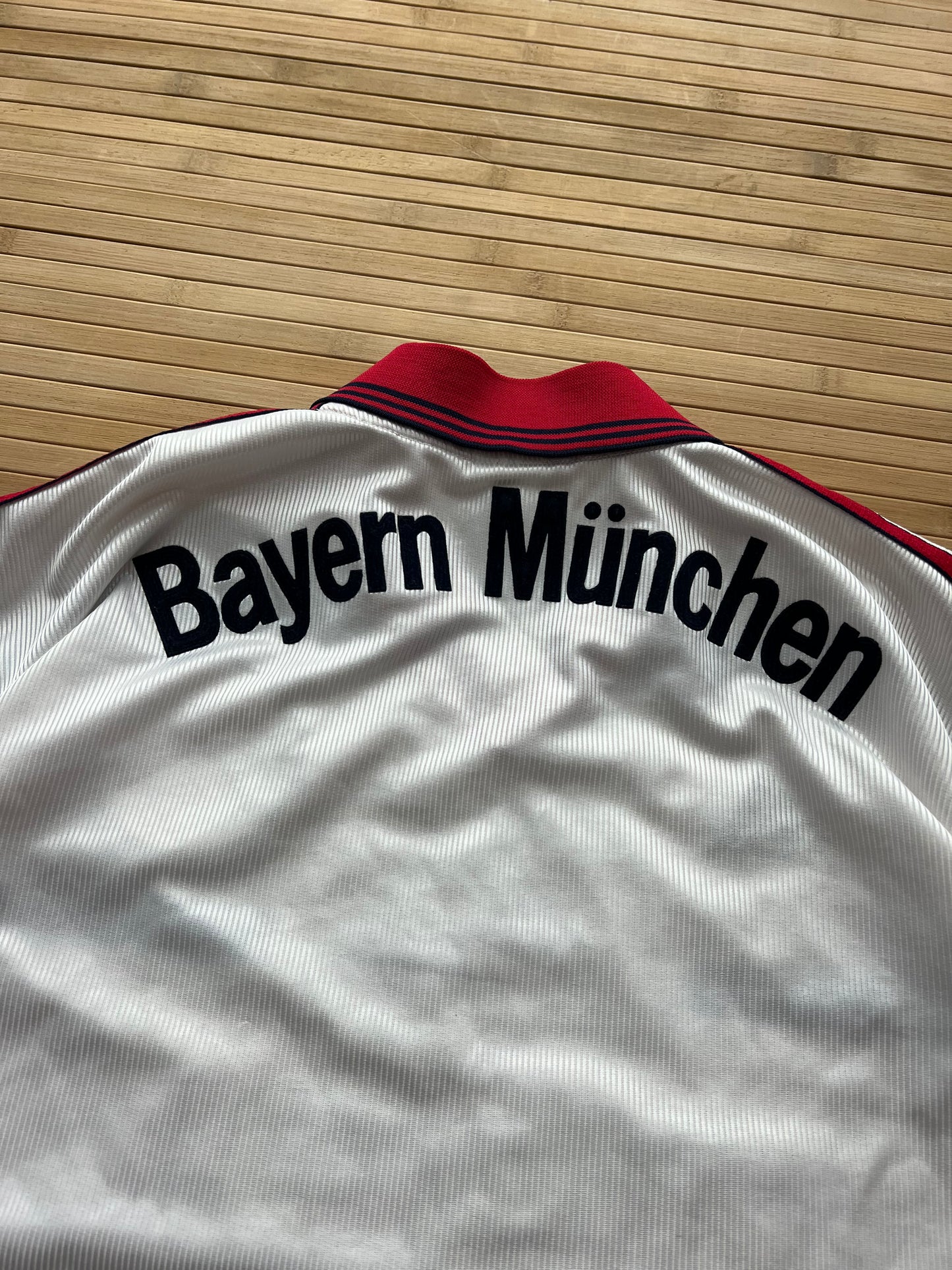 Bayern Munich 1998-00 Away Jersey (L)