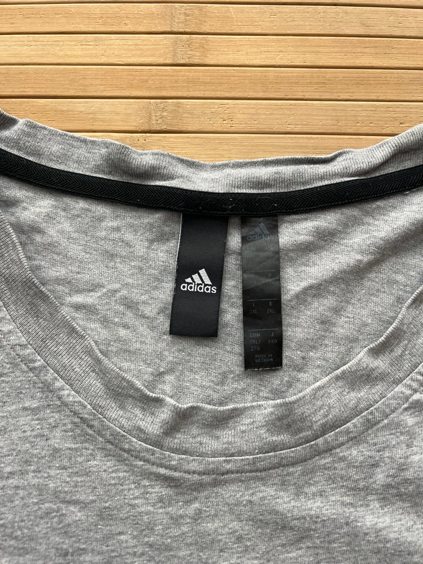 Adidas Tee(2XL)