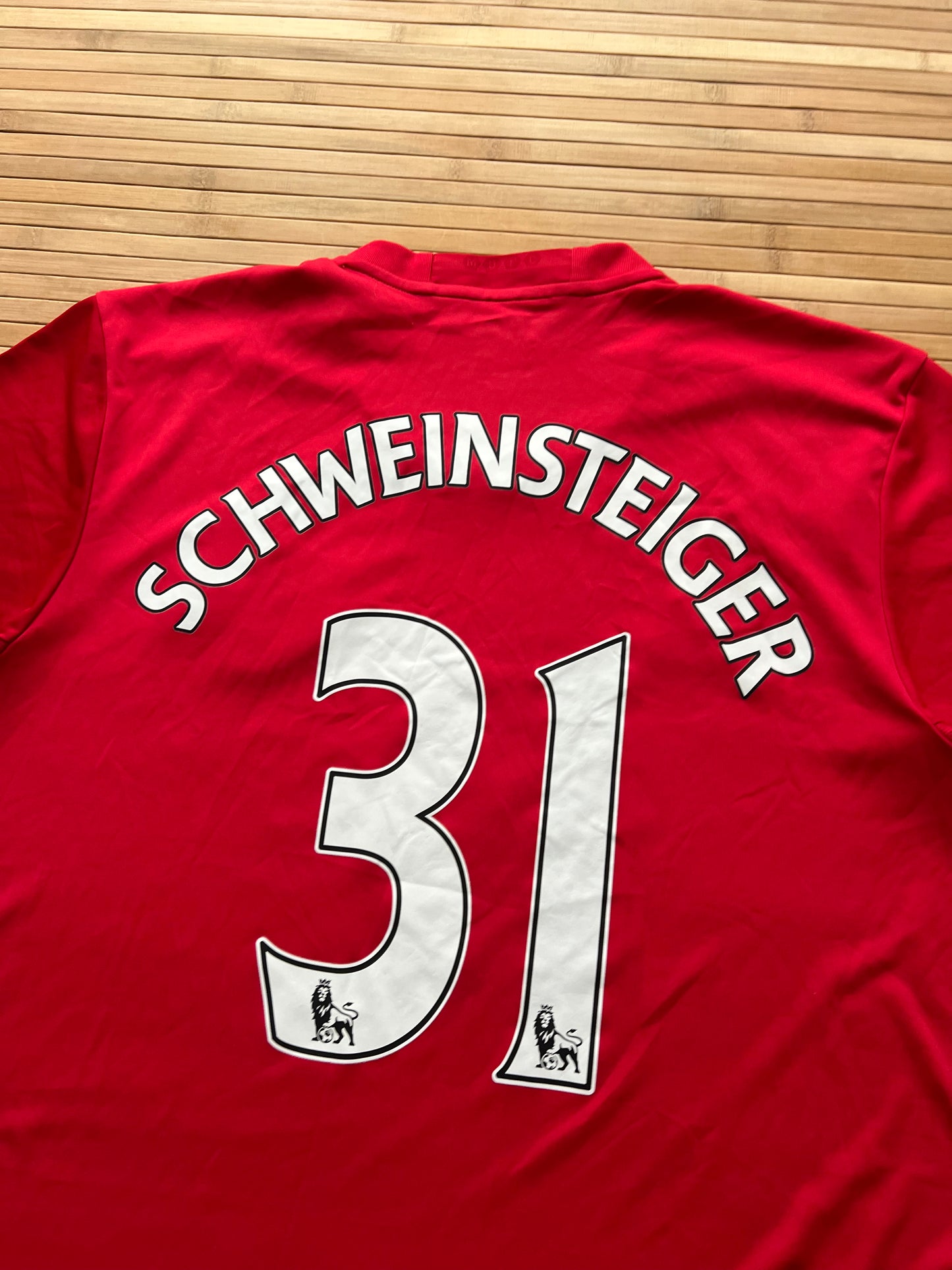Manchester United Schwiensteiger 2016-17 Home Jersey
