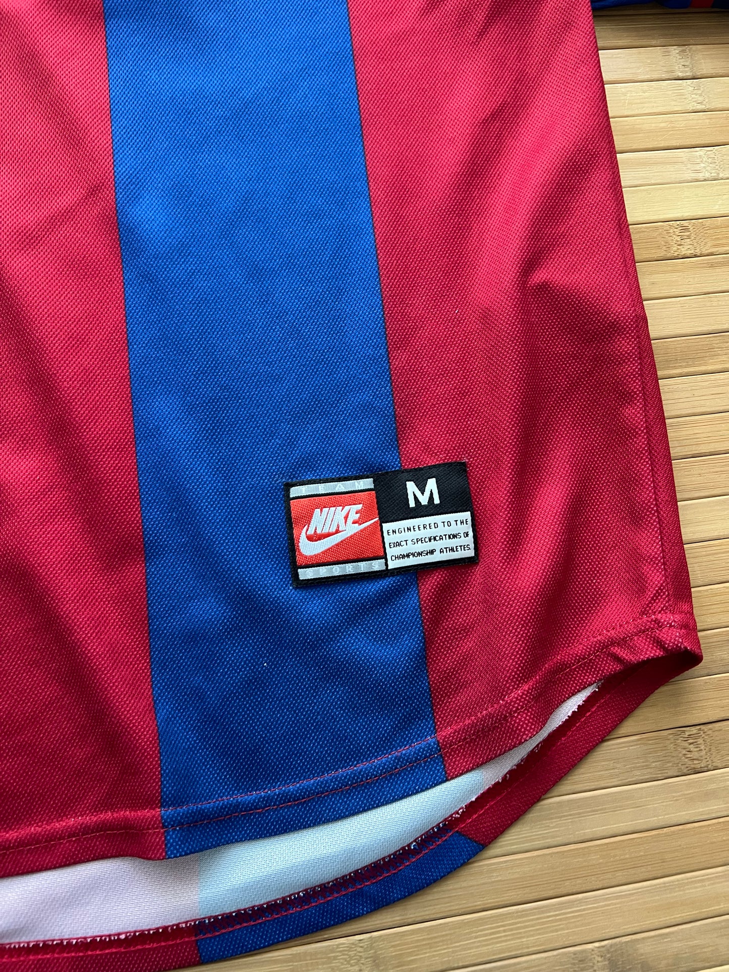 Barcelona 1998/99 Home Jersey (M)