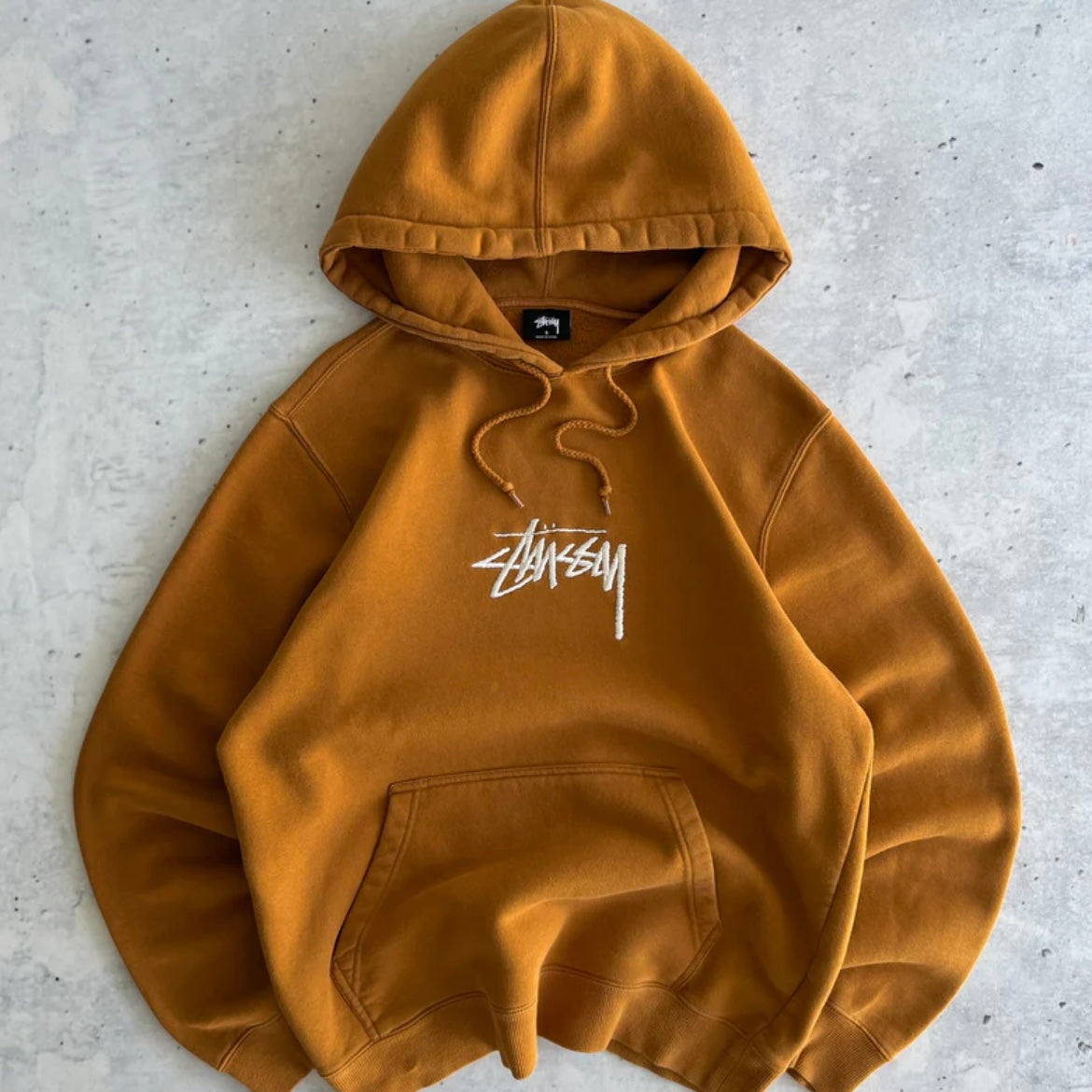 Hoodies & Sweatshirts