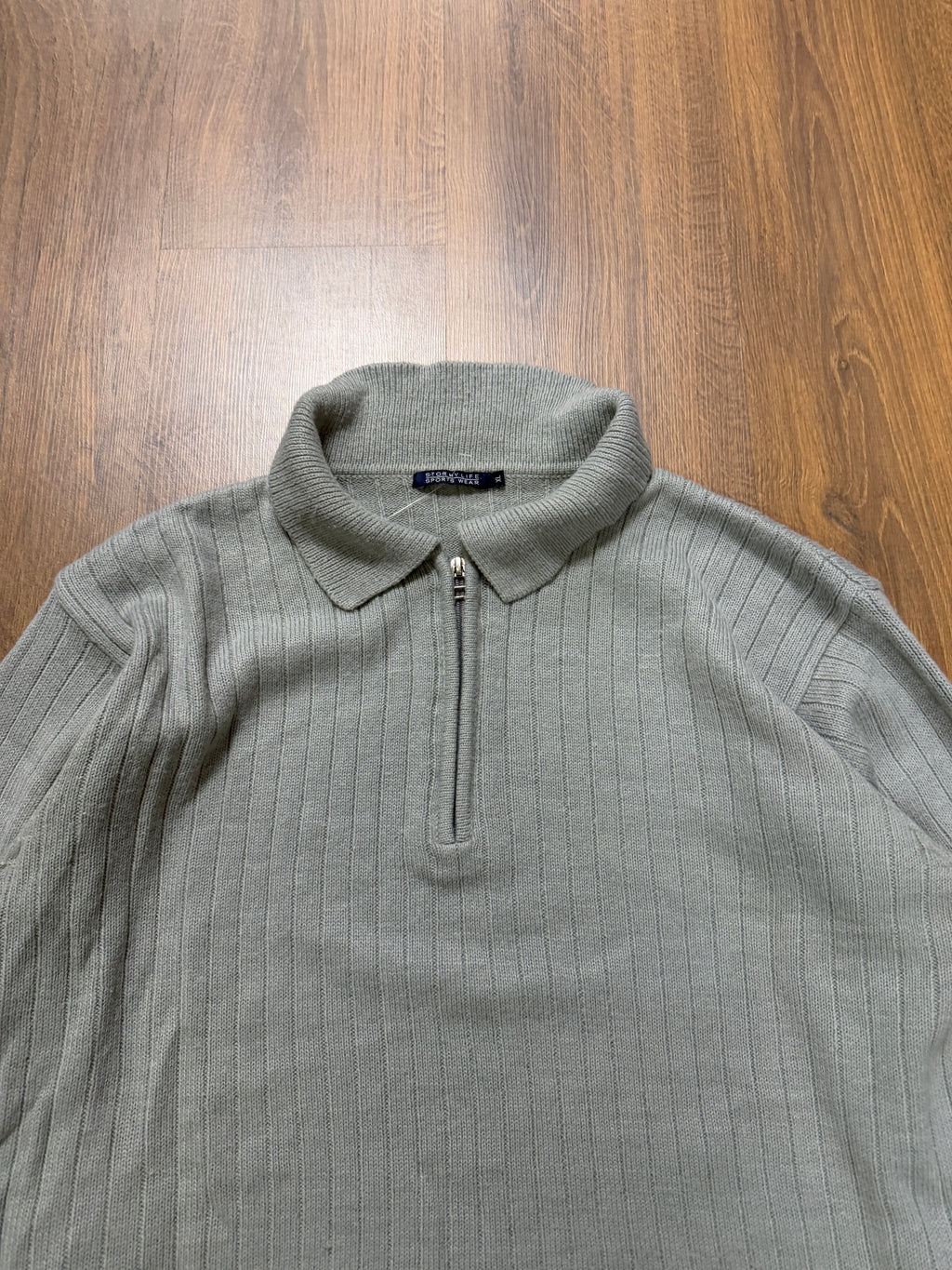 Grey quarter zip (L)