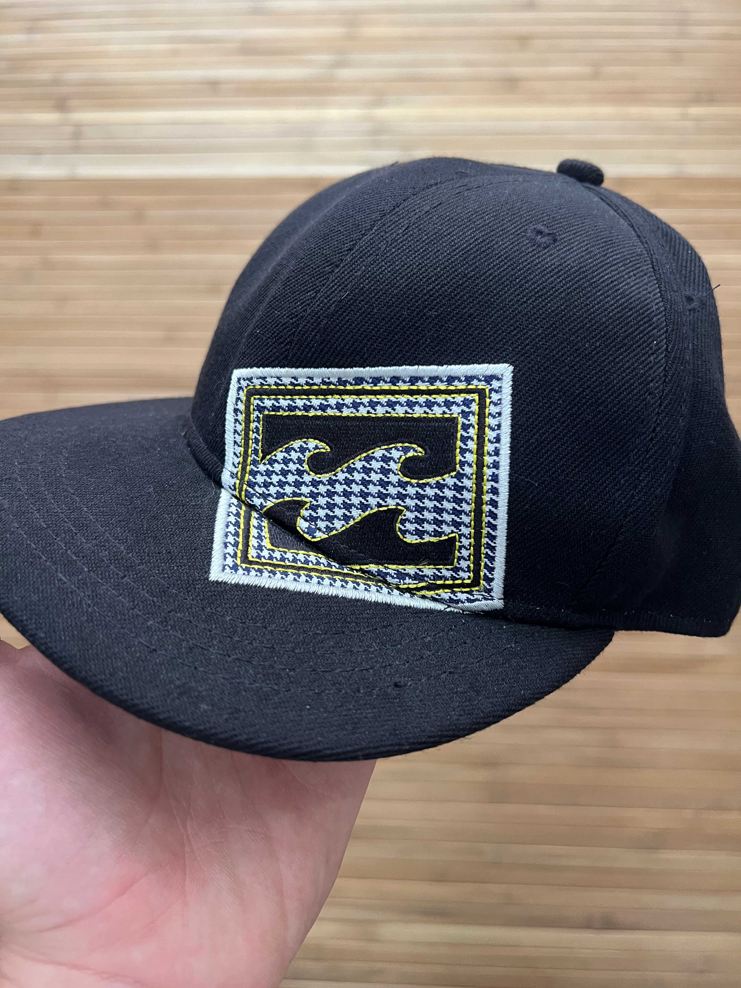 Billabong Fitted Hat (7.1/8)