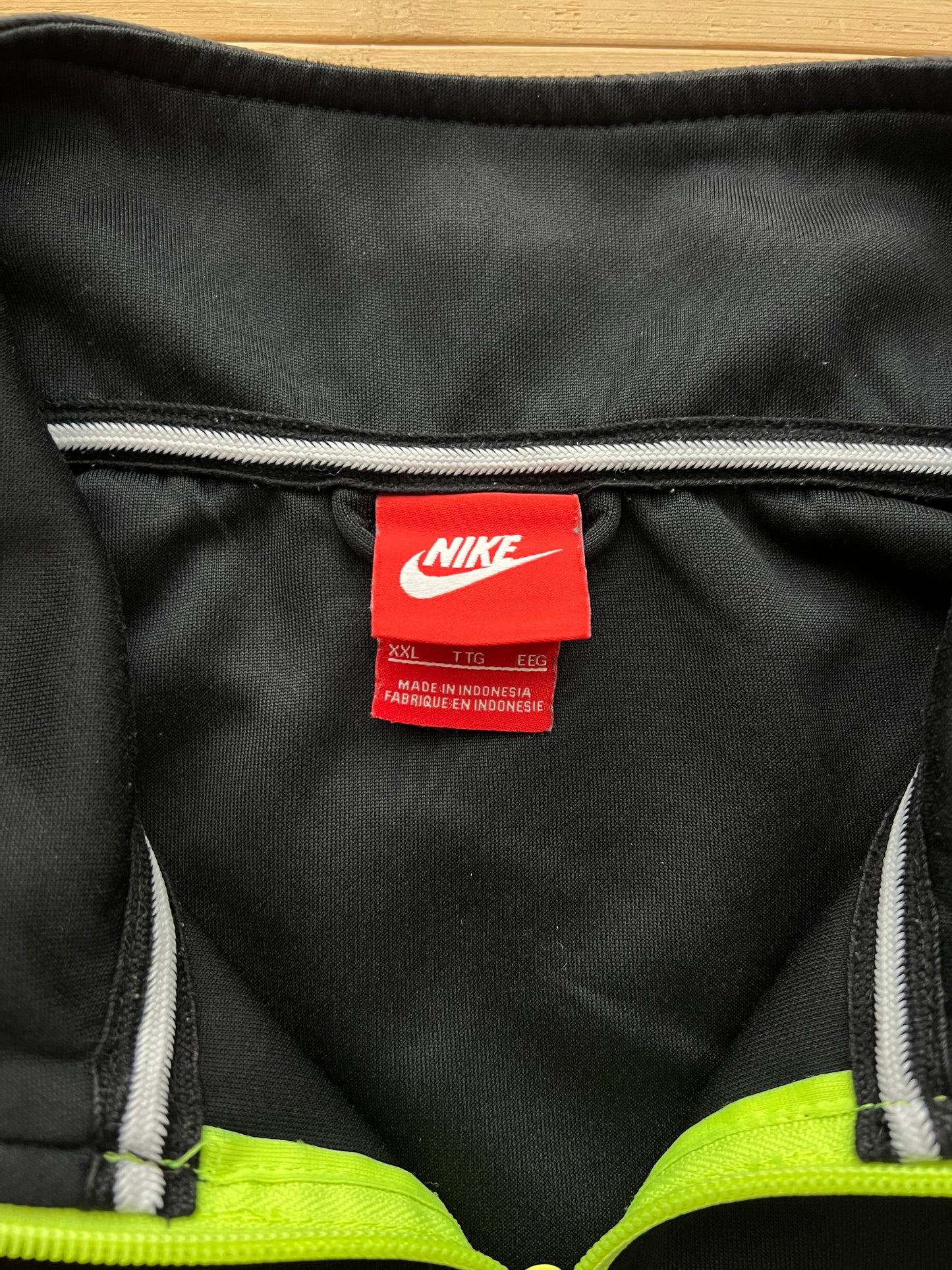 Nike Zip Up (XL)
