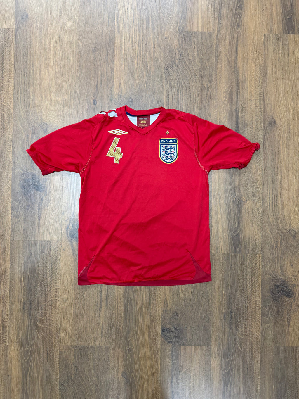 Gerrard 2004/06 England Away Jersey (M)