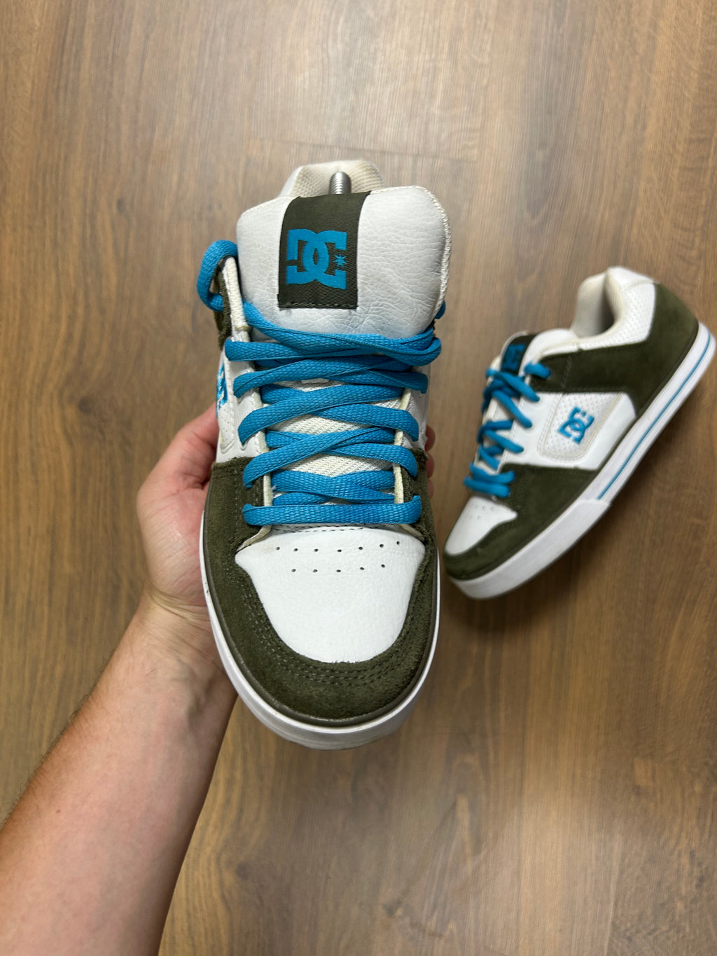 DC Skate Shoes (40)