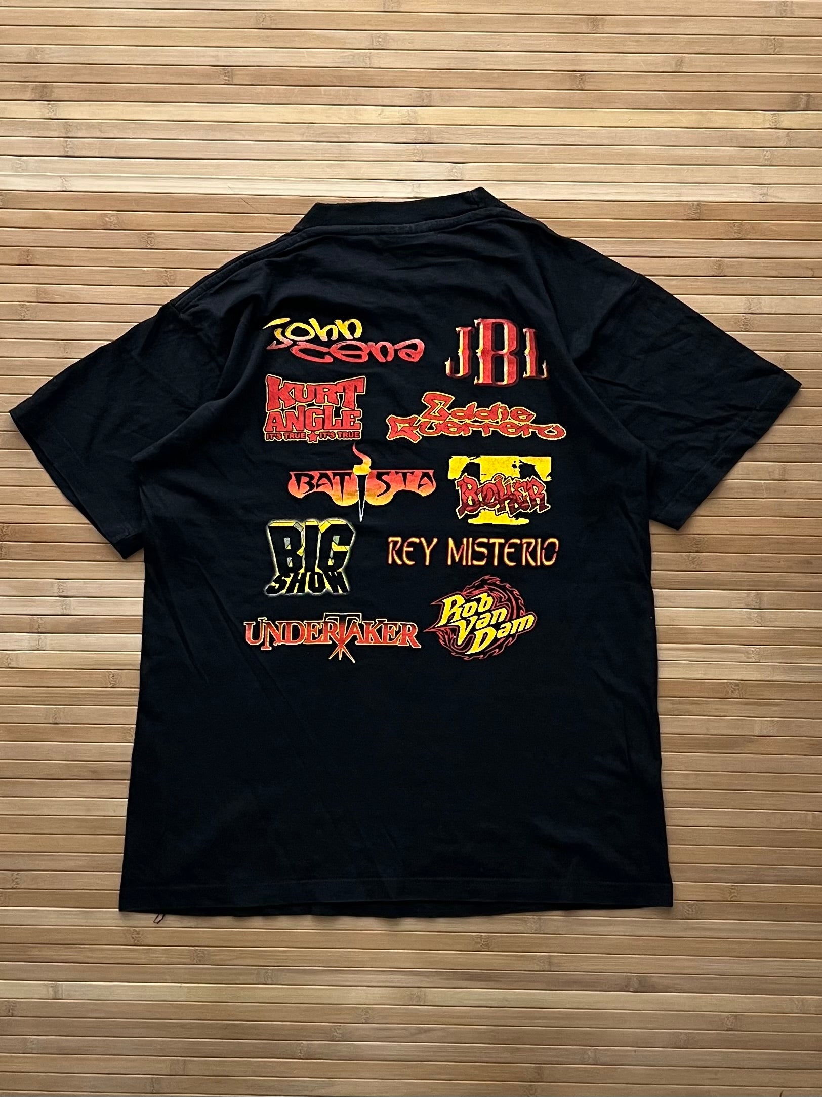 Undertaker & WWE Superstars 90s T-Shirt (S)