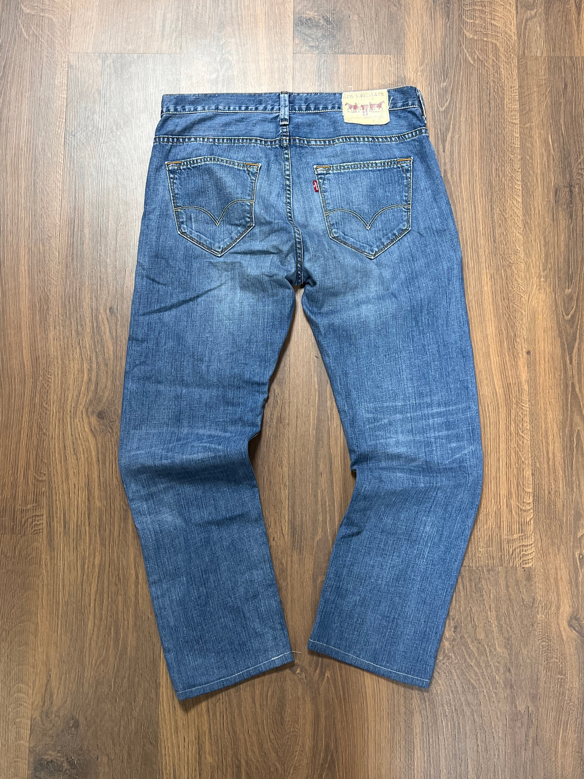 504 Levis jeans(34x30)