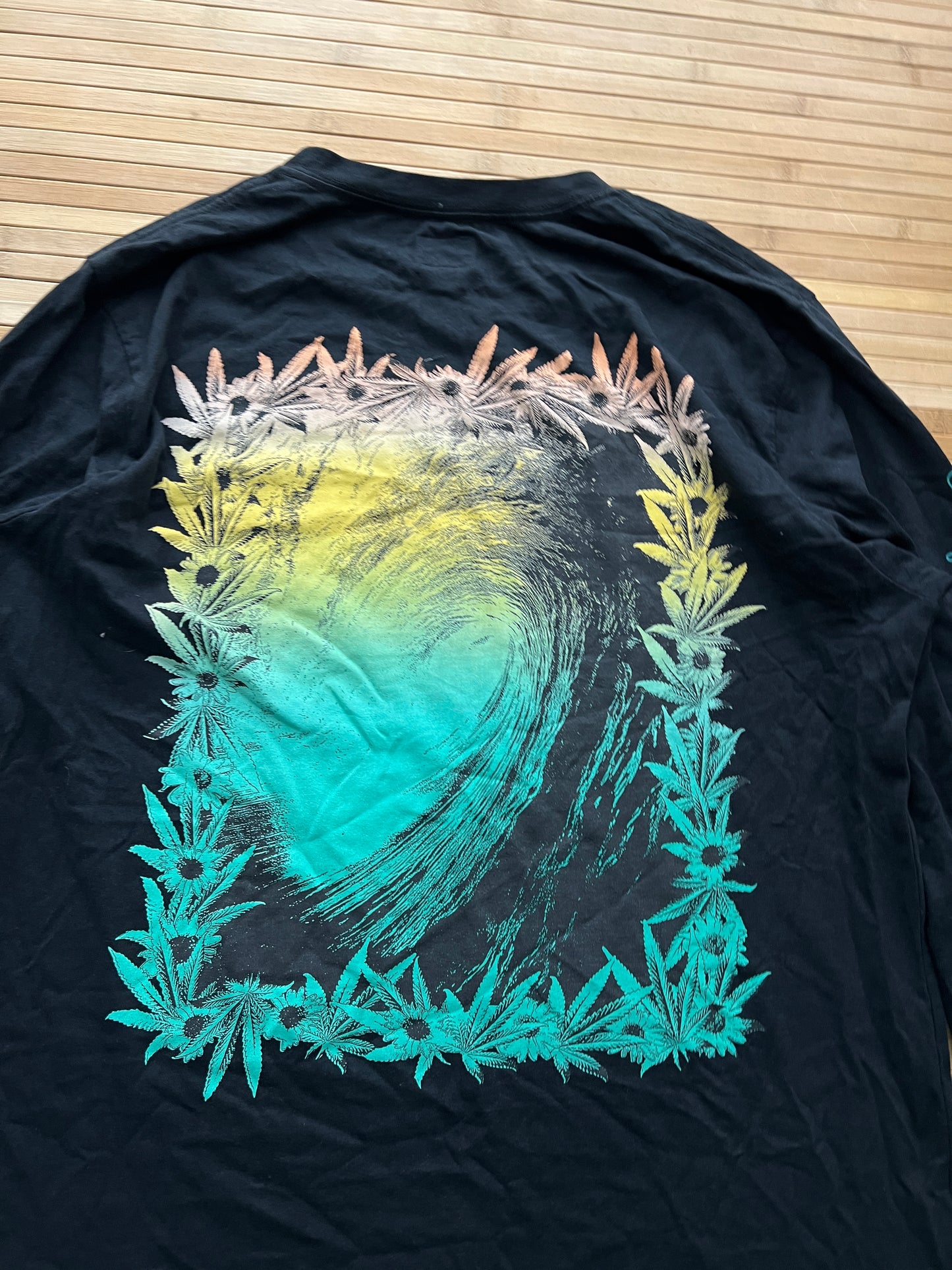 Quick Silver Long Sleeve (XL)