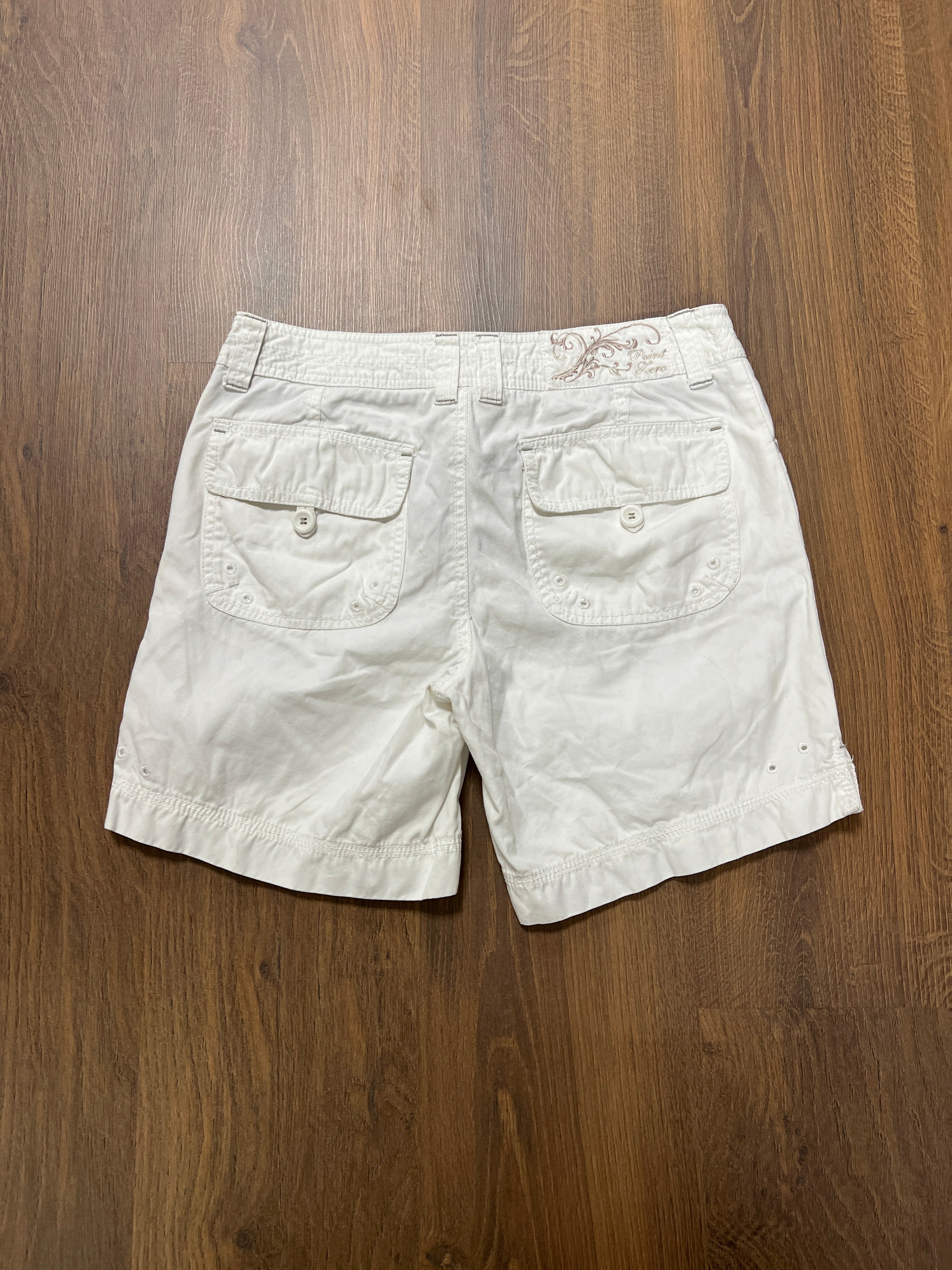 White Embroidery Shorts🙋‍♀️ (30)