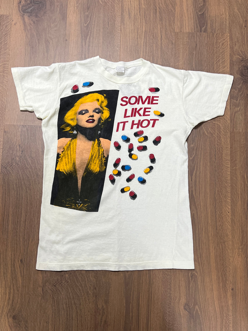 Marilyn Monroe 90s Some Like It Hot Pills T-Shirt (M)