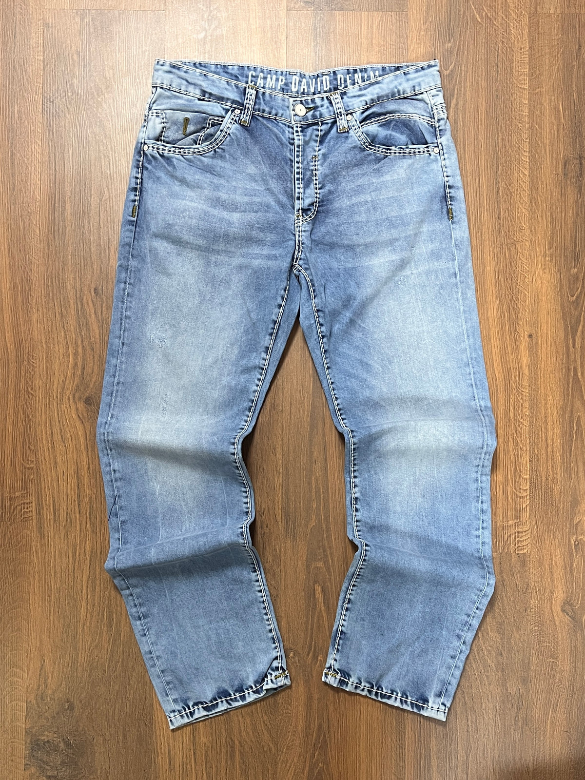 Camp David Y2K baby blue jeans (36x32)
