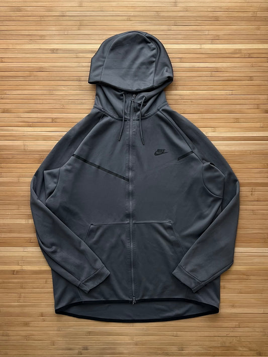 Nike Tech Fleece (XL)