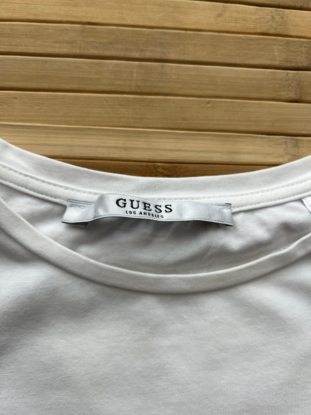 Guess Los Angeles Tee🙋‍♀️(S)
