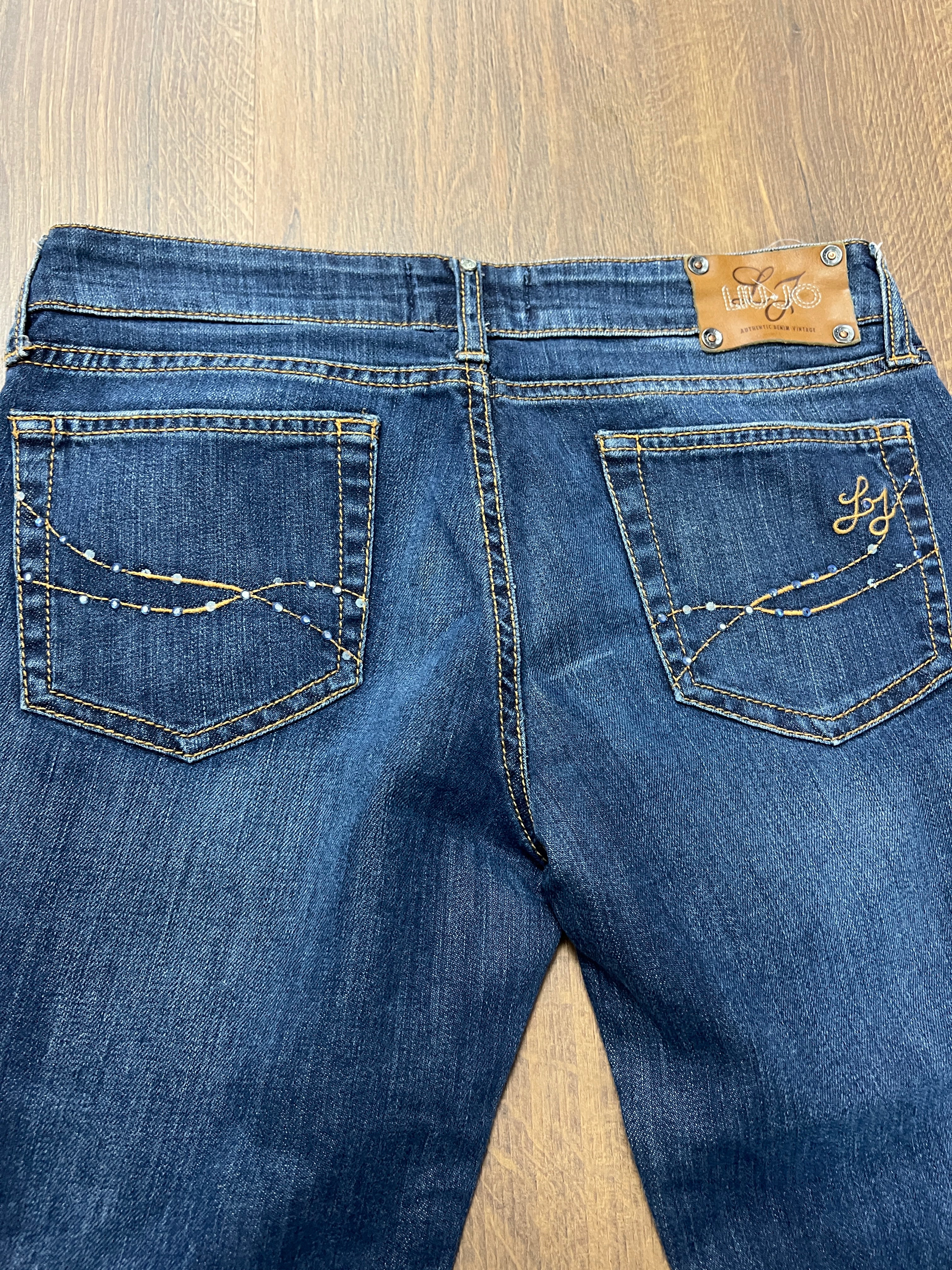 Liu-Jo Capris🙋‍♀️  (30)
