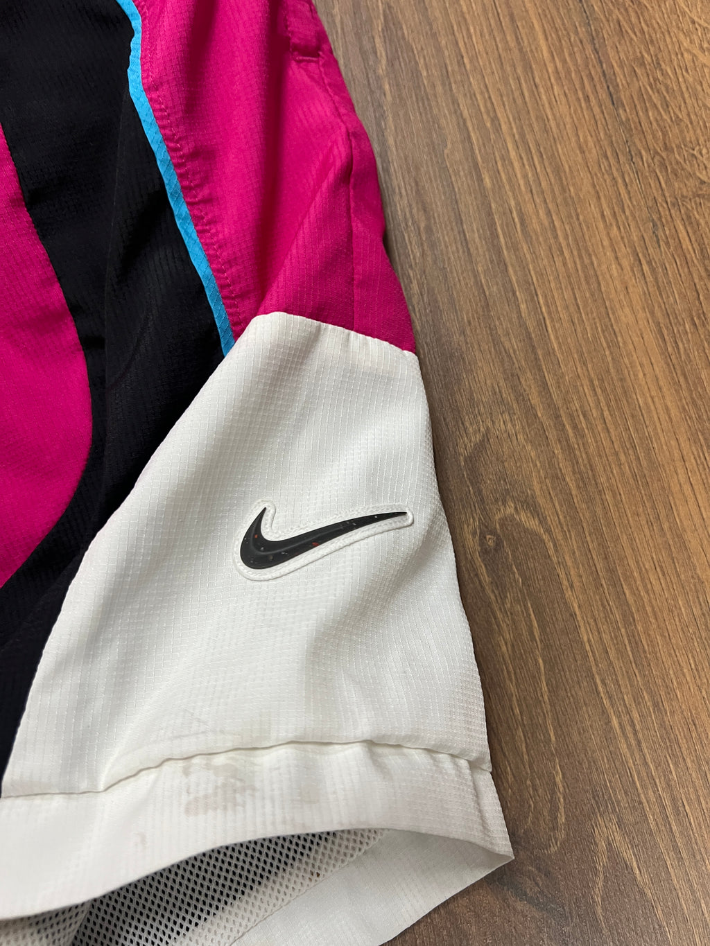 Nike Shorts (M/L)