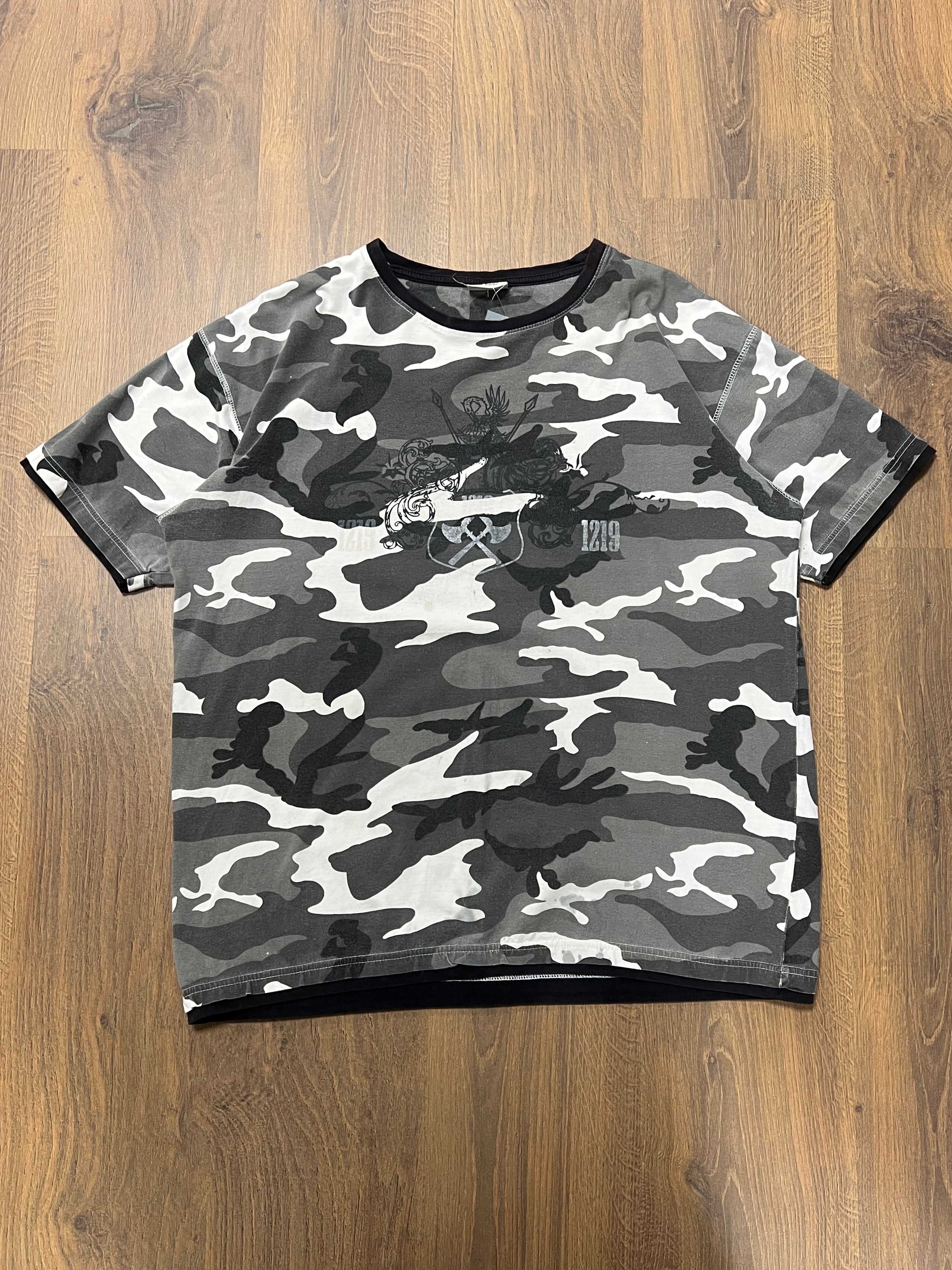 Snow Camo T-Shirt (XL)