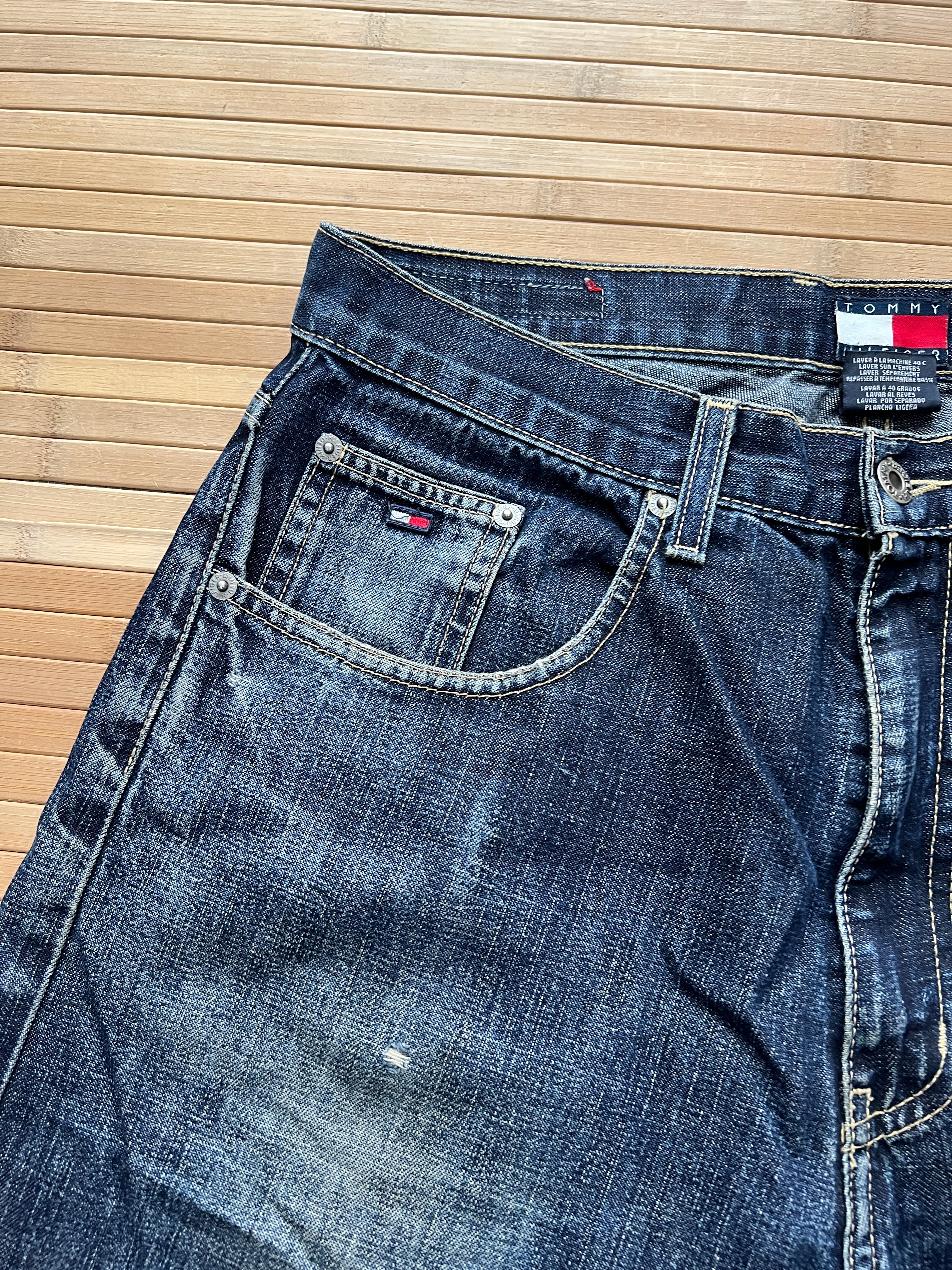 Tommy Hilfiger Vintage Jorts (32)