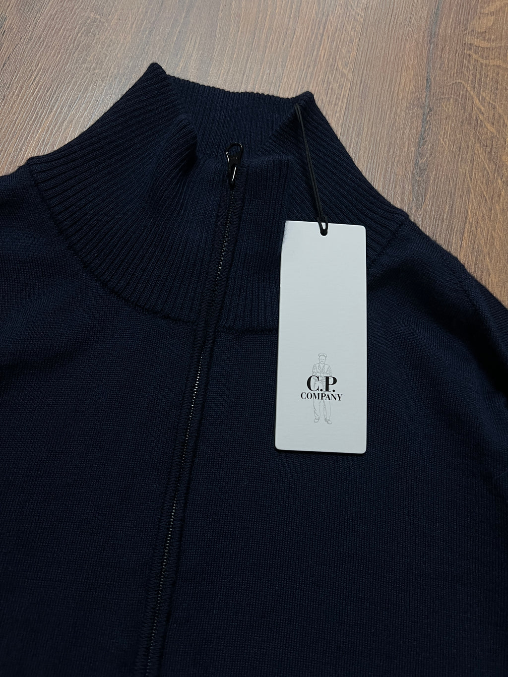 Brand New Cp Company quarter zip (M)