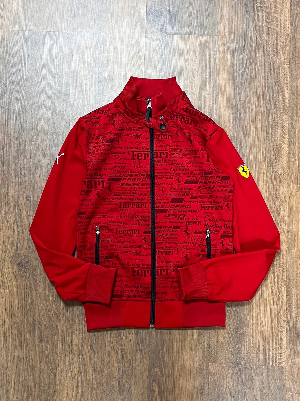 Ferrari Track Jacket 🙋‍♀️ (S)