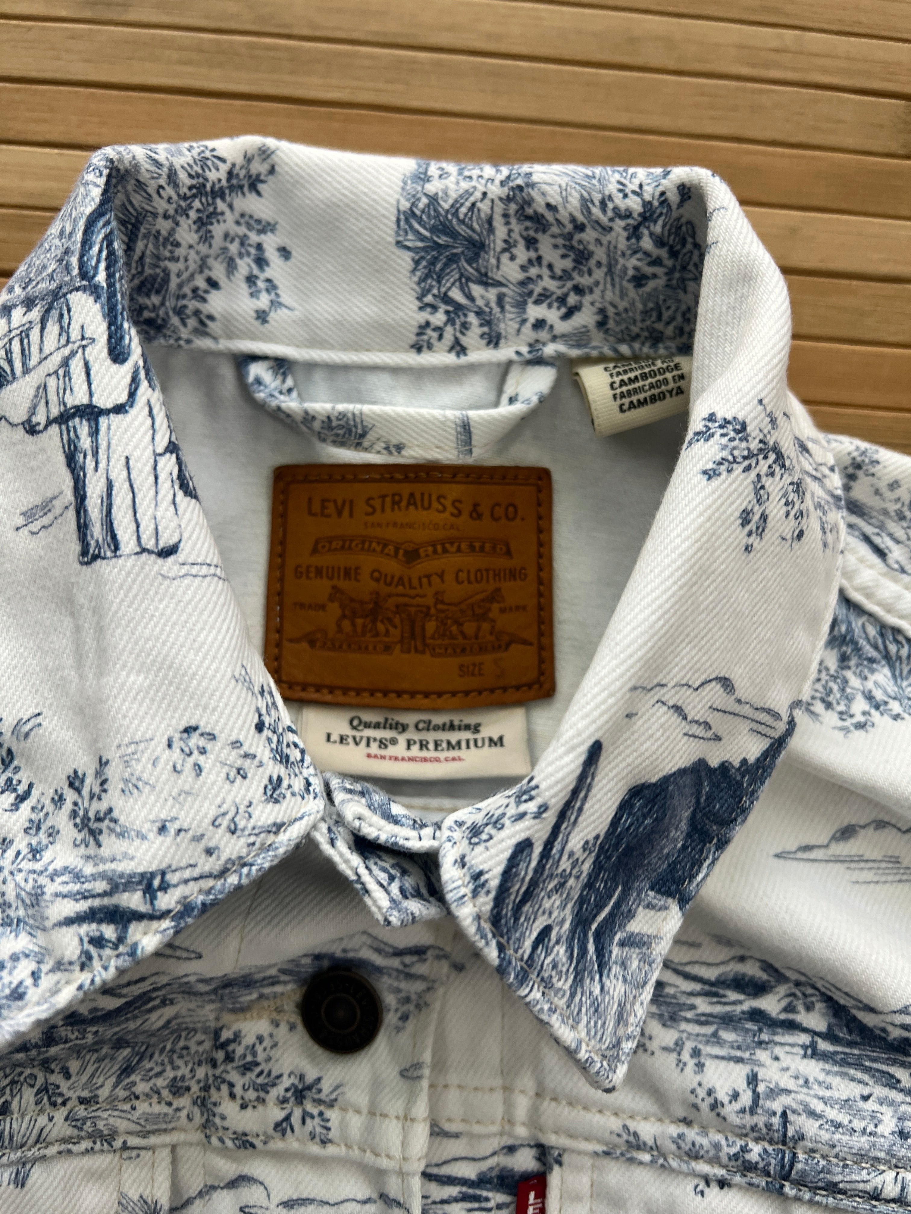 Levis Jacket 🙋‍♀️ (S)