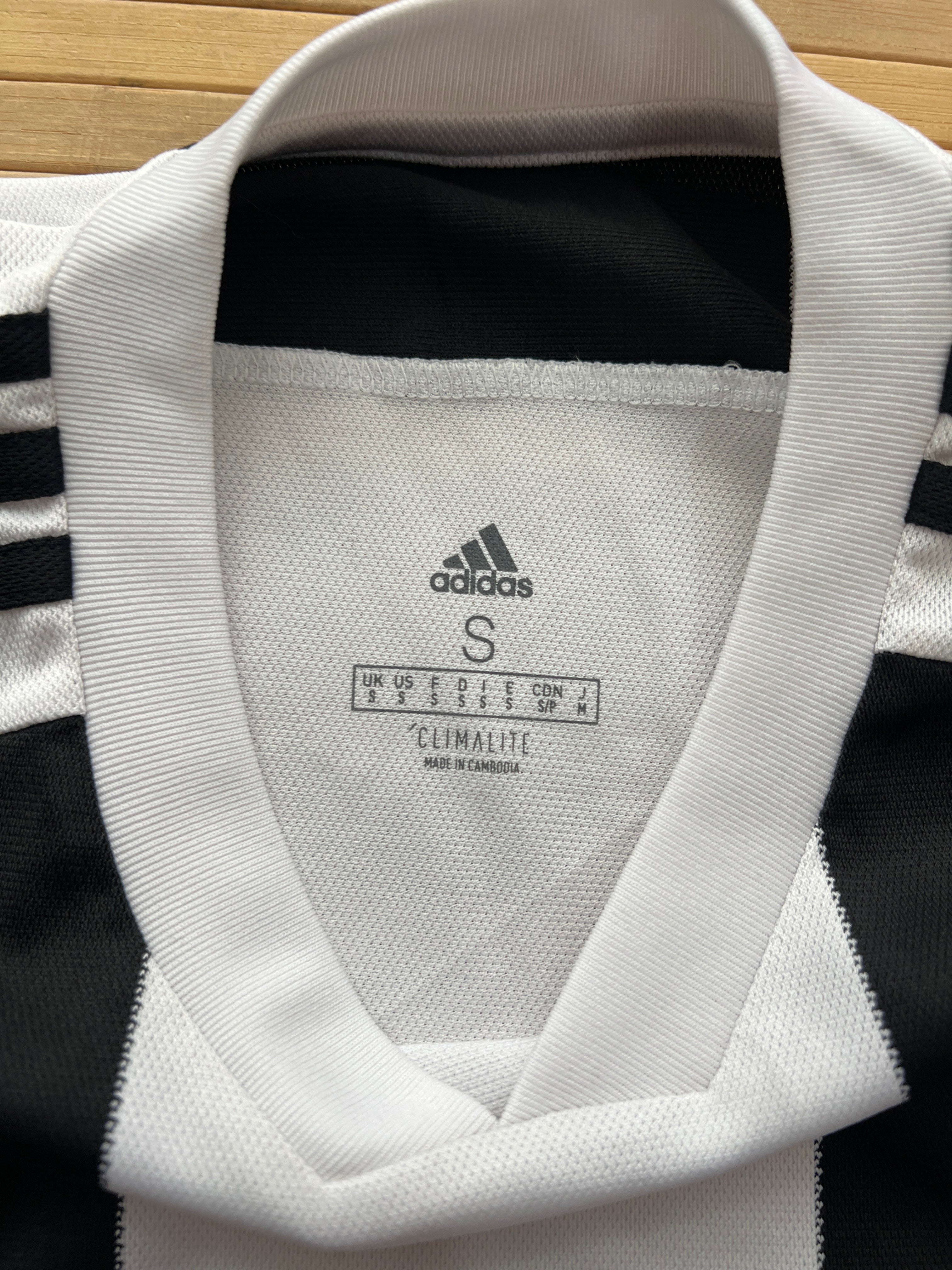 Juventus 2018 Home Kit (S)
