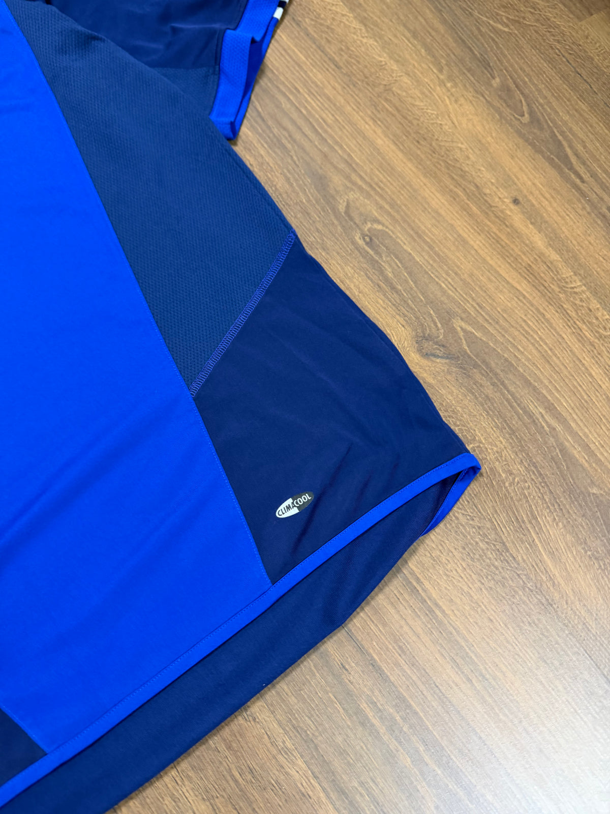 Adidas Vintage Jersey (L)