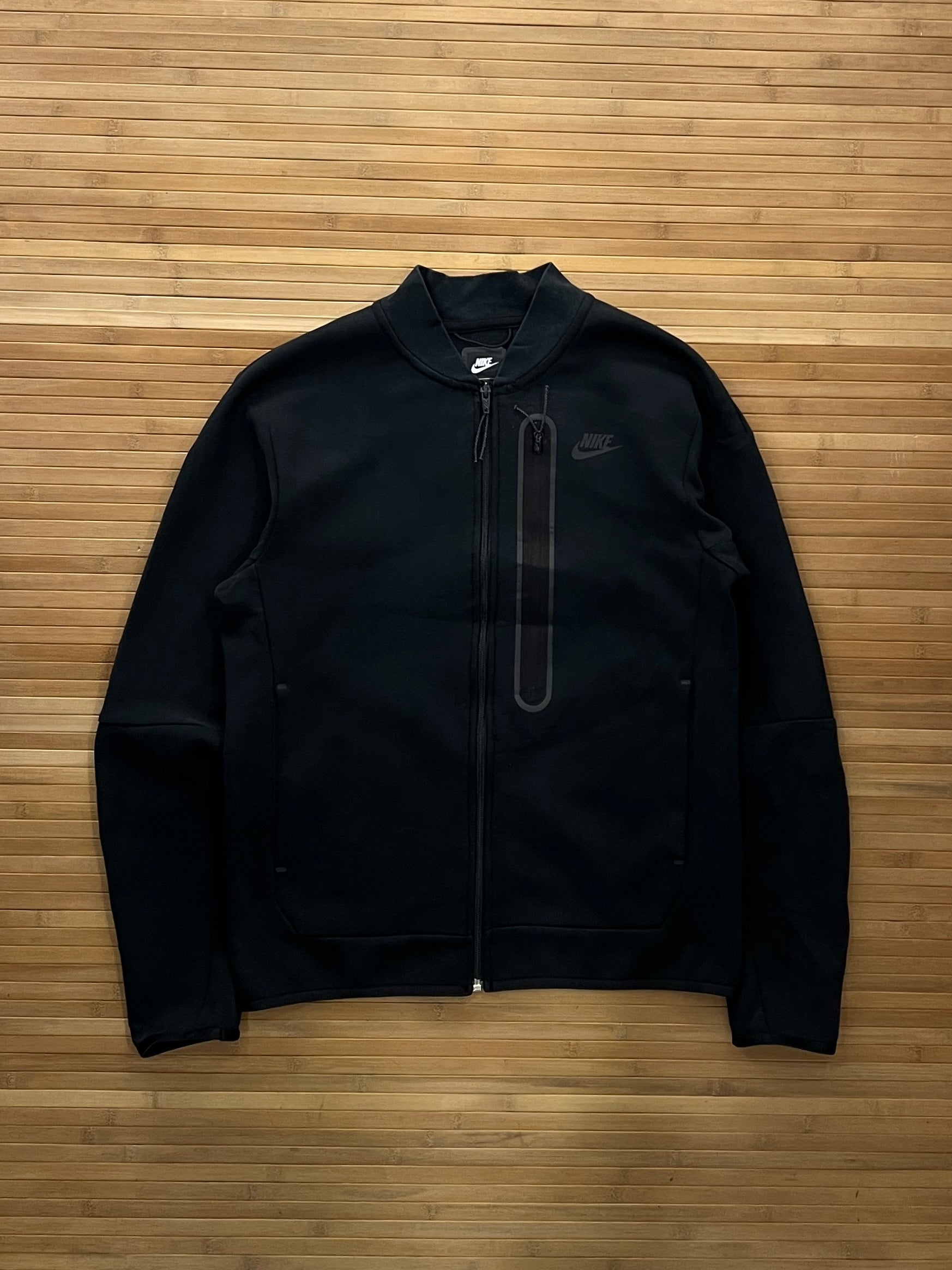 Nike Tech Zip Up (S)