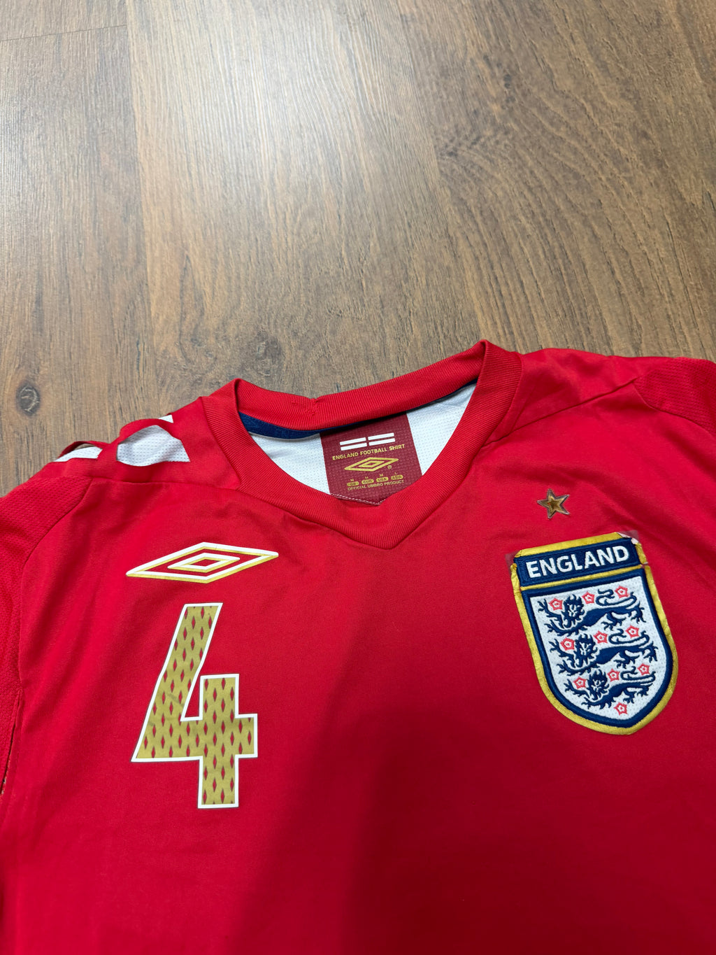 Gerrard 2004/06 England Away Jersey (M)