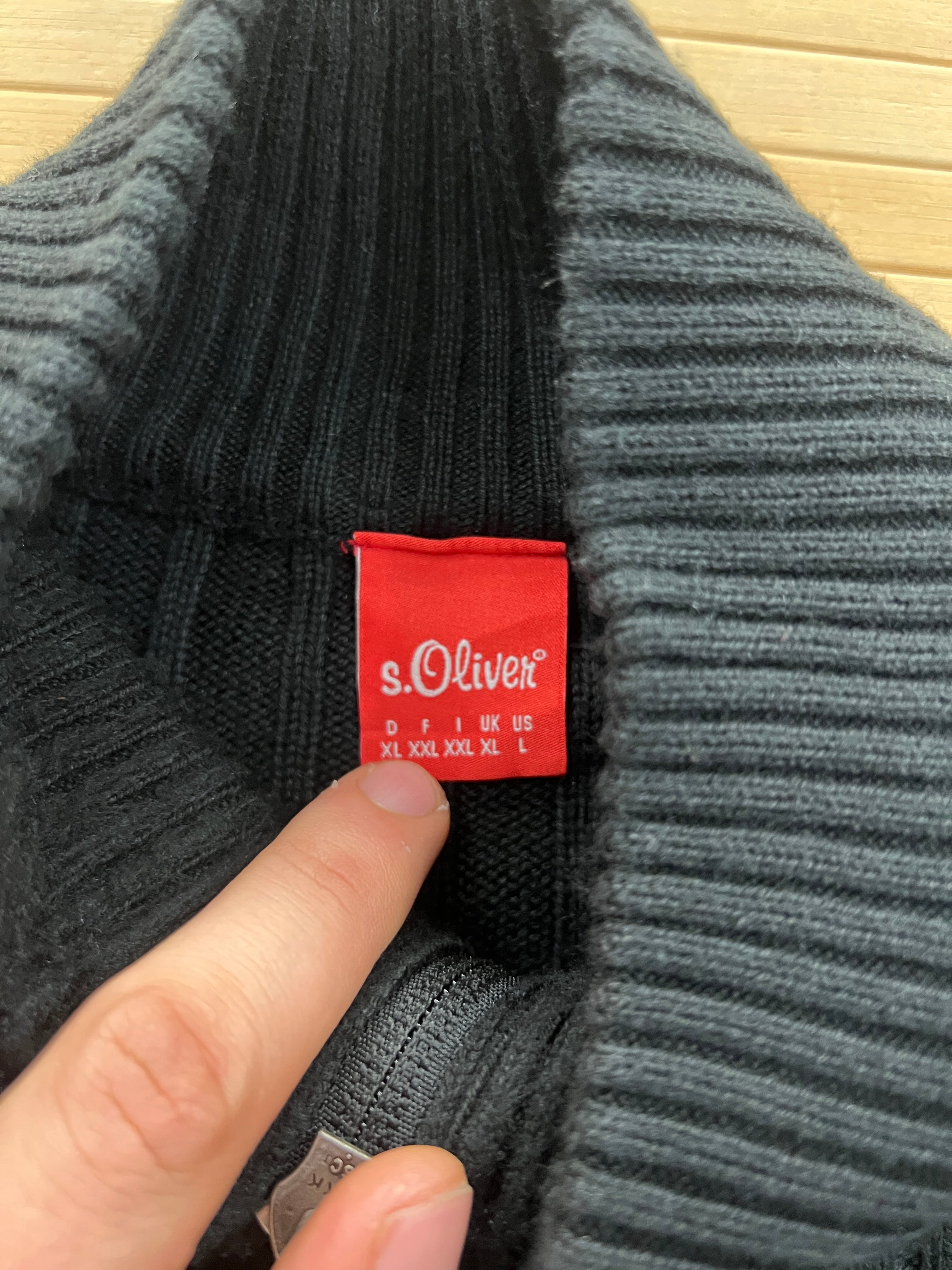 S.Oliver Zip Up (XL)