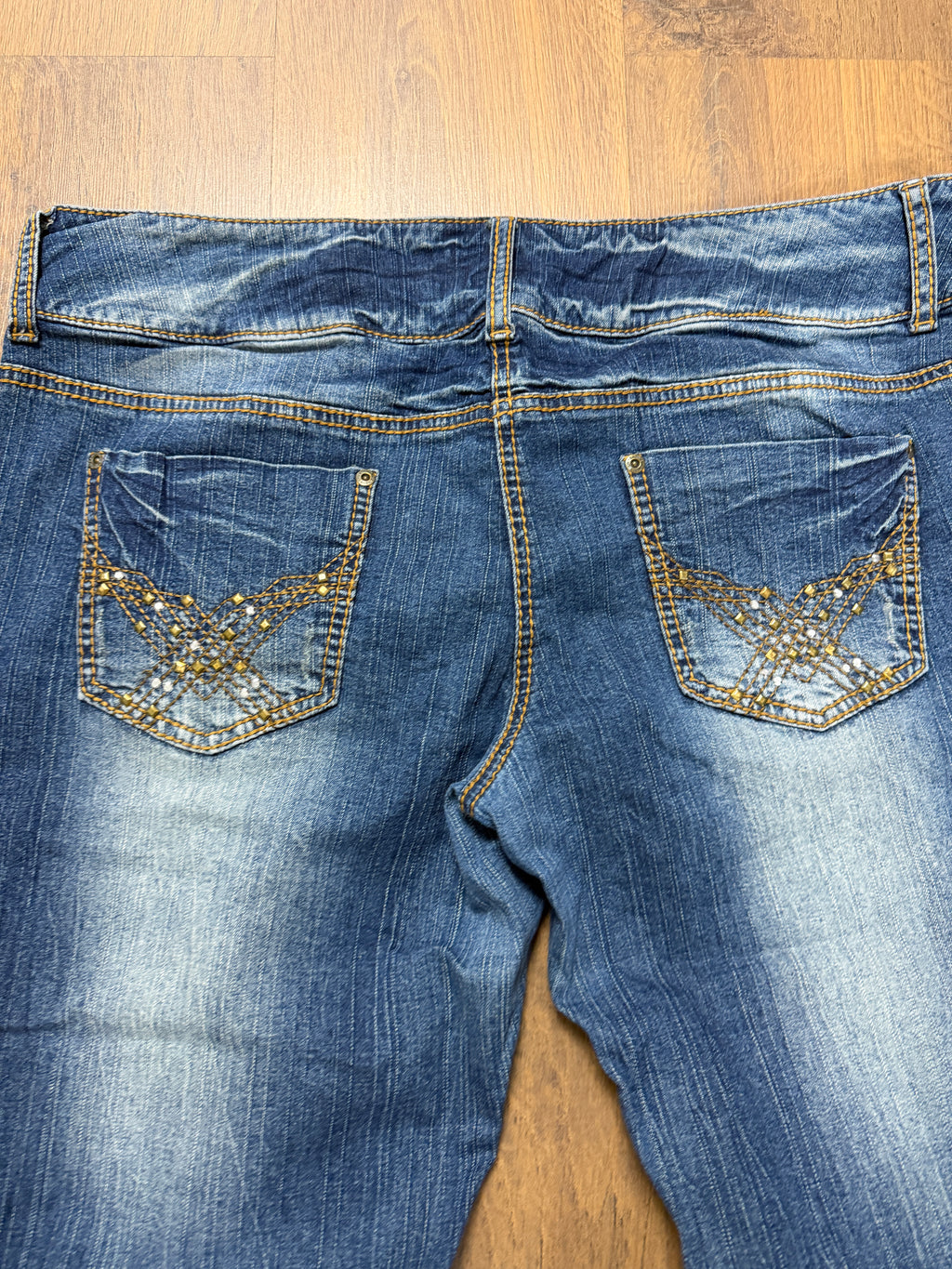 Rainbow Flare Jeans 💁🏼‍♀️ (38x32)
