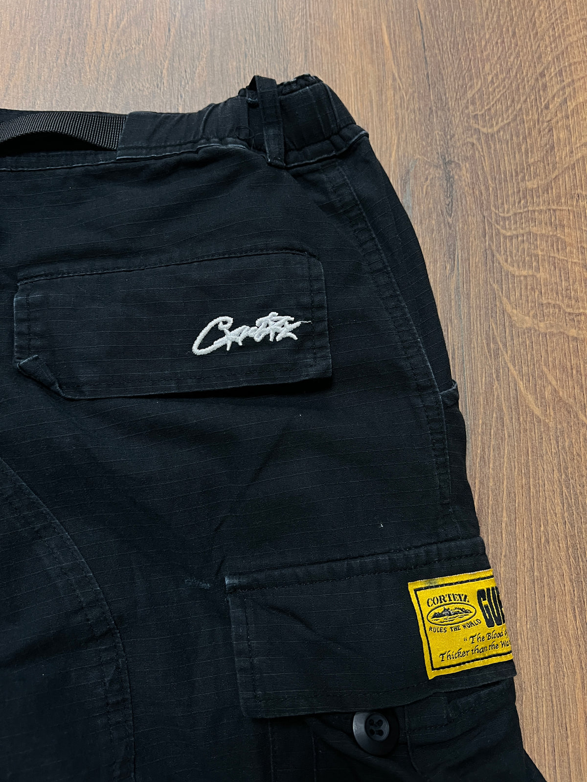 Corteiz Cargo Pants (M)
