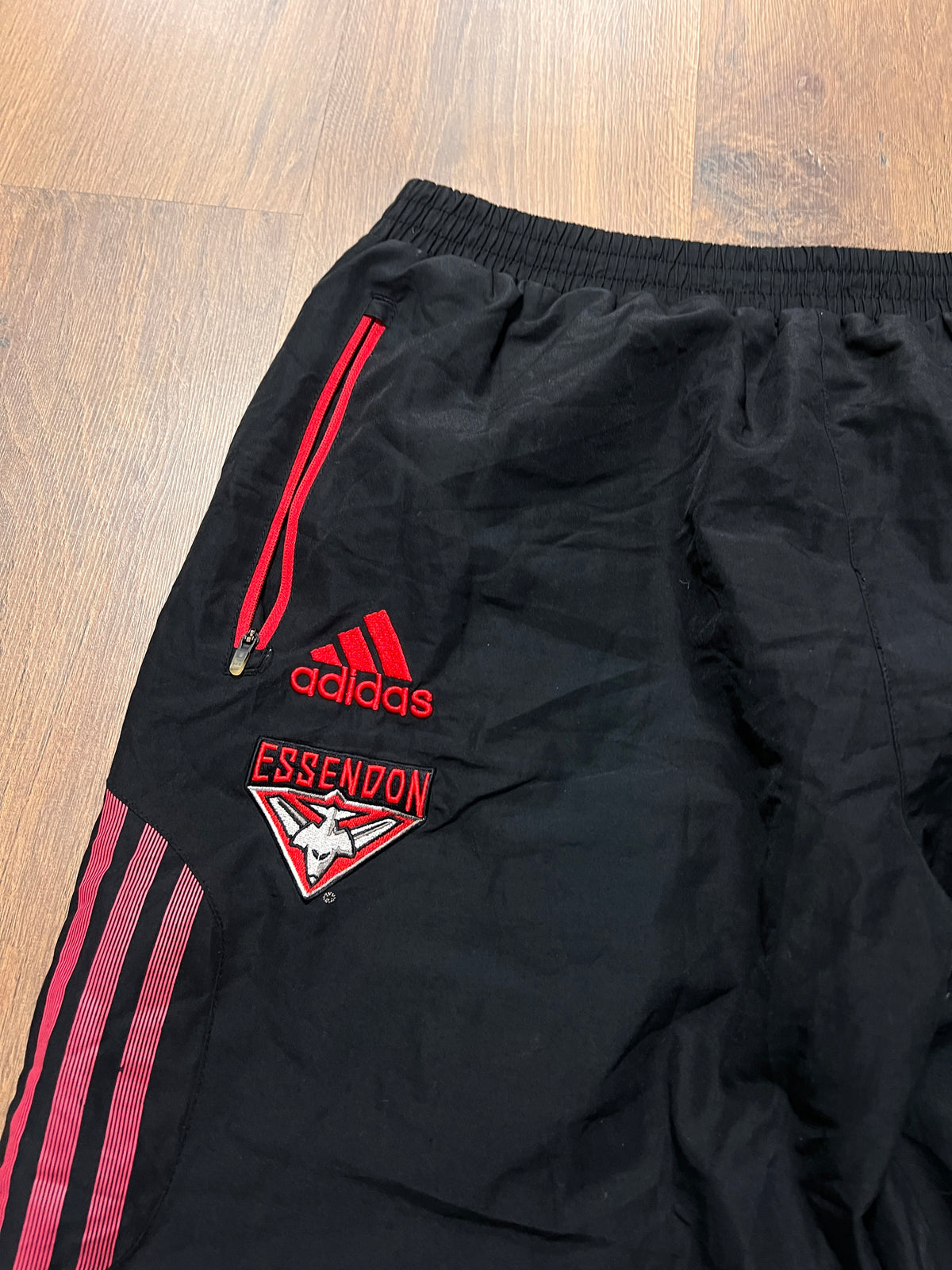 Adidas Essndon vintage trackpants (L)