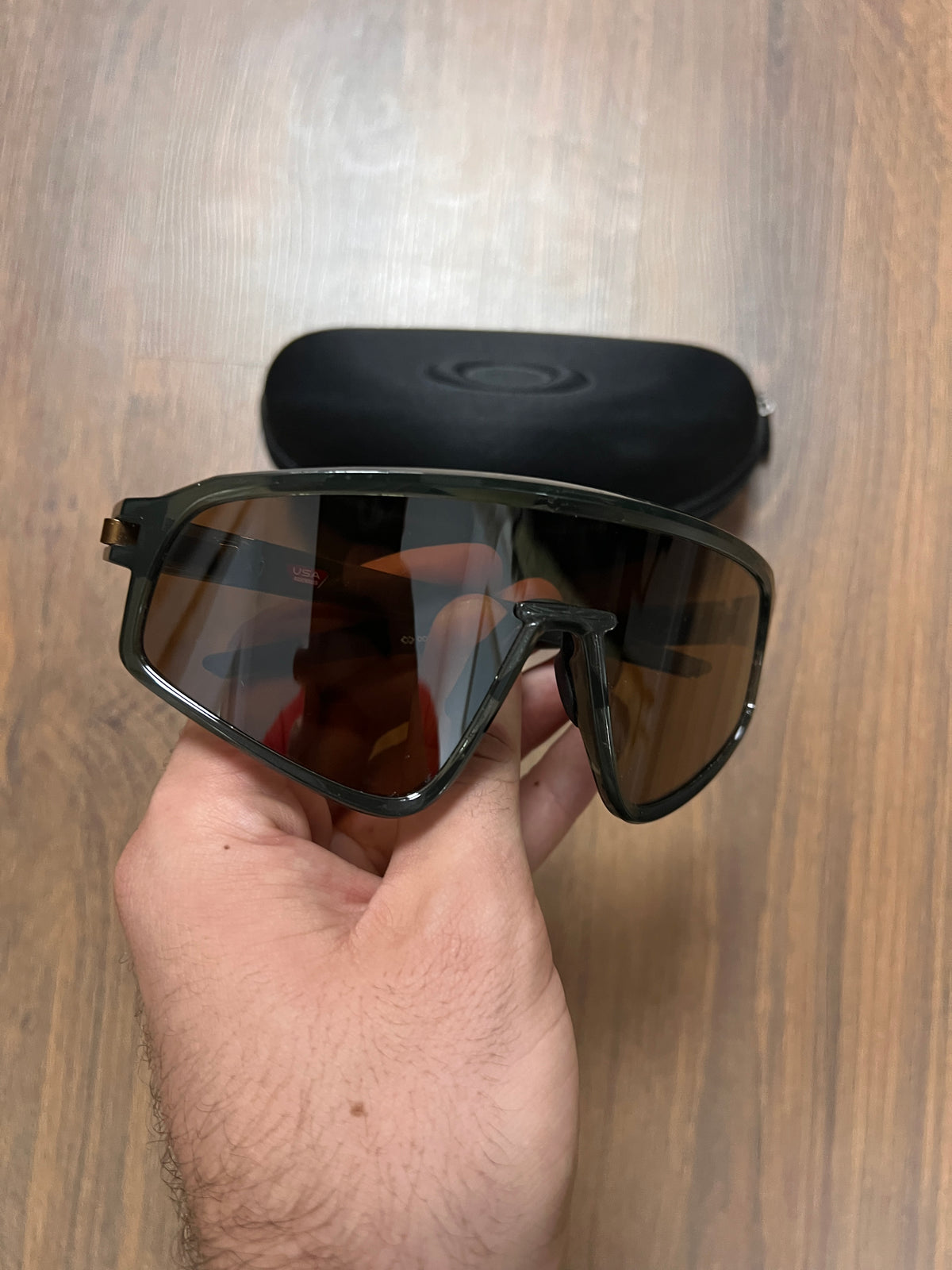 Okaley Latch Pannel Glasses