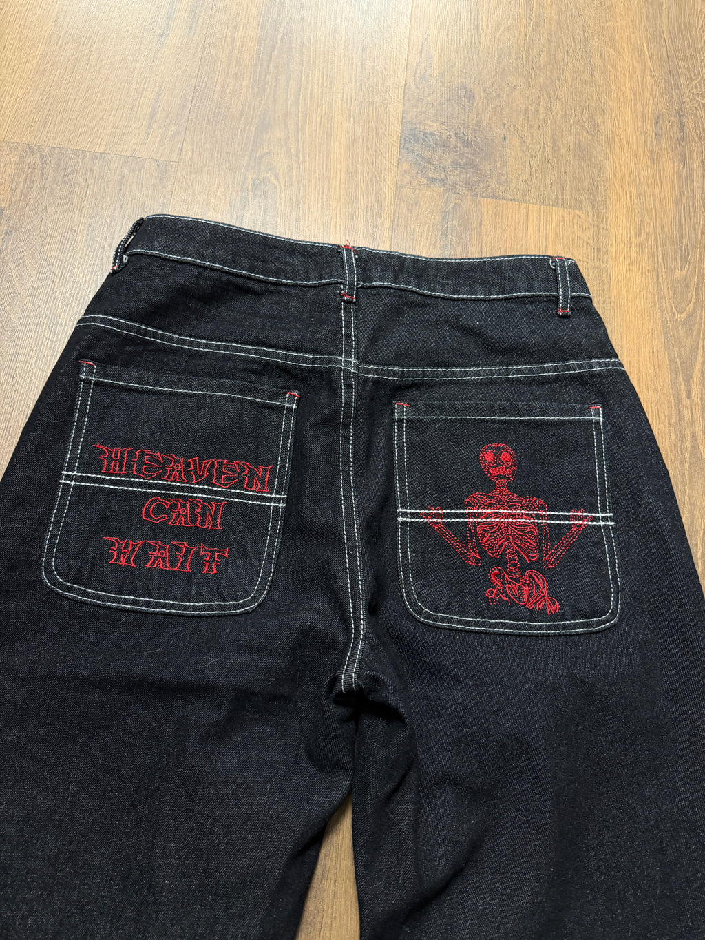 Y2K embroidered Jeans (30x30)