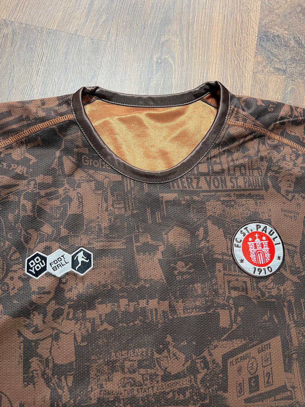 2010/11 St Pauli Reversible home Jersey (M)